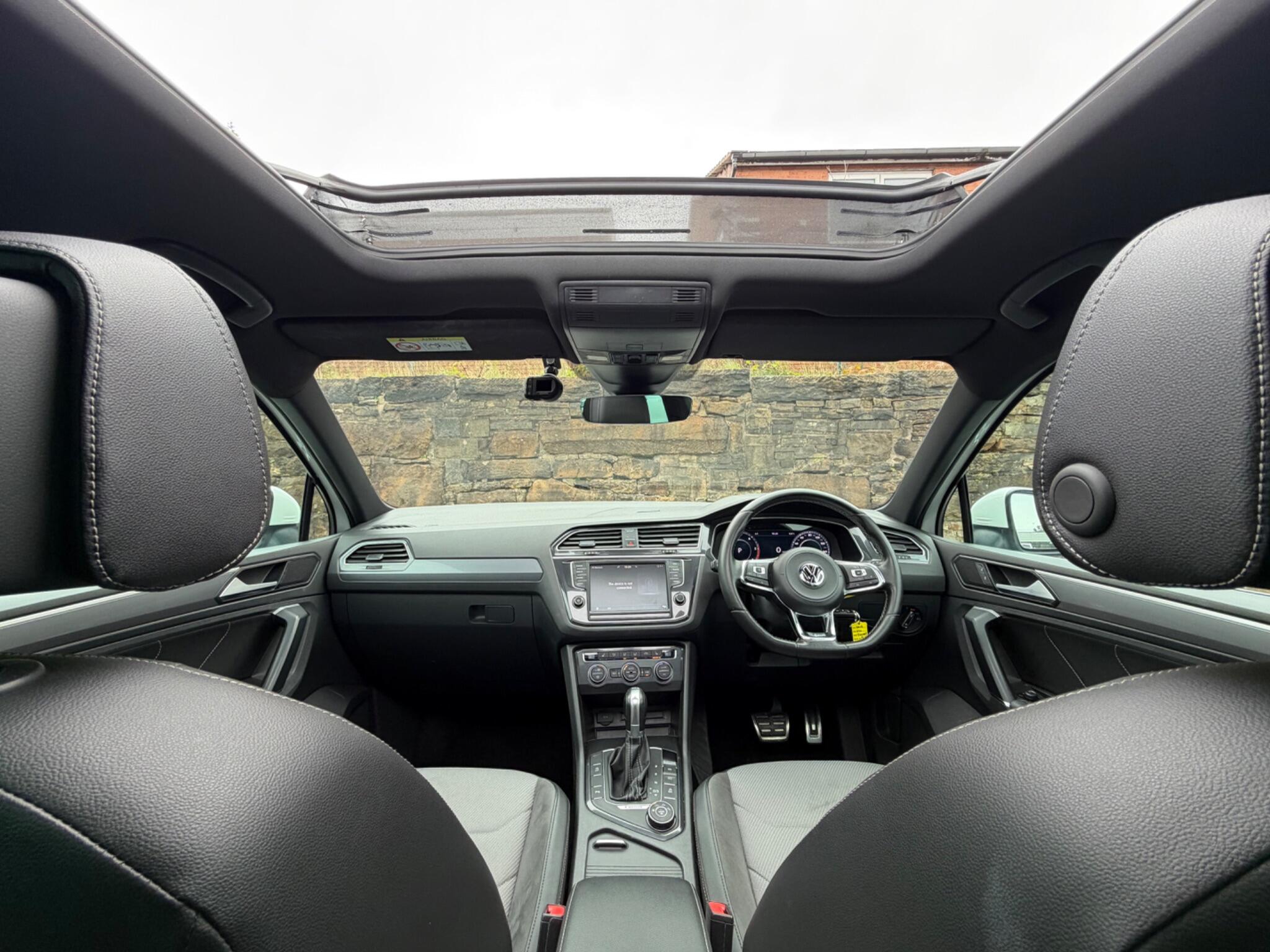 Volkswagen Tiguan view 11