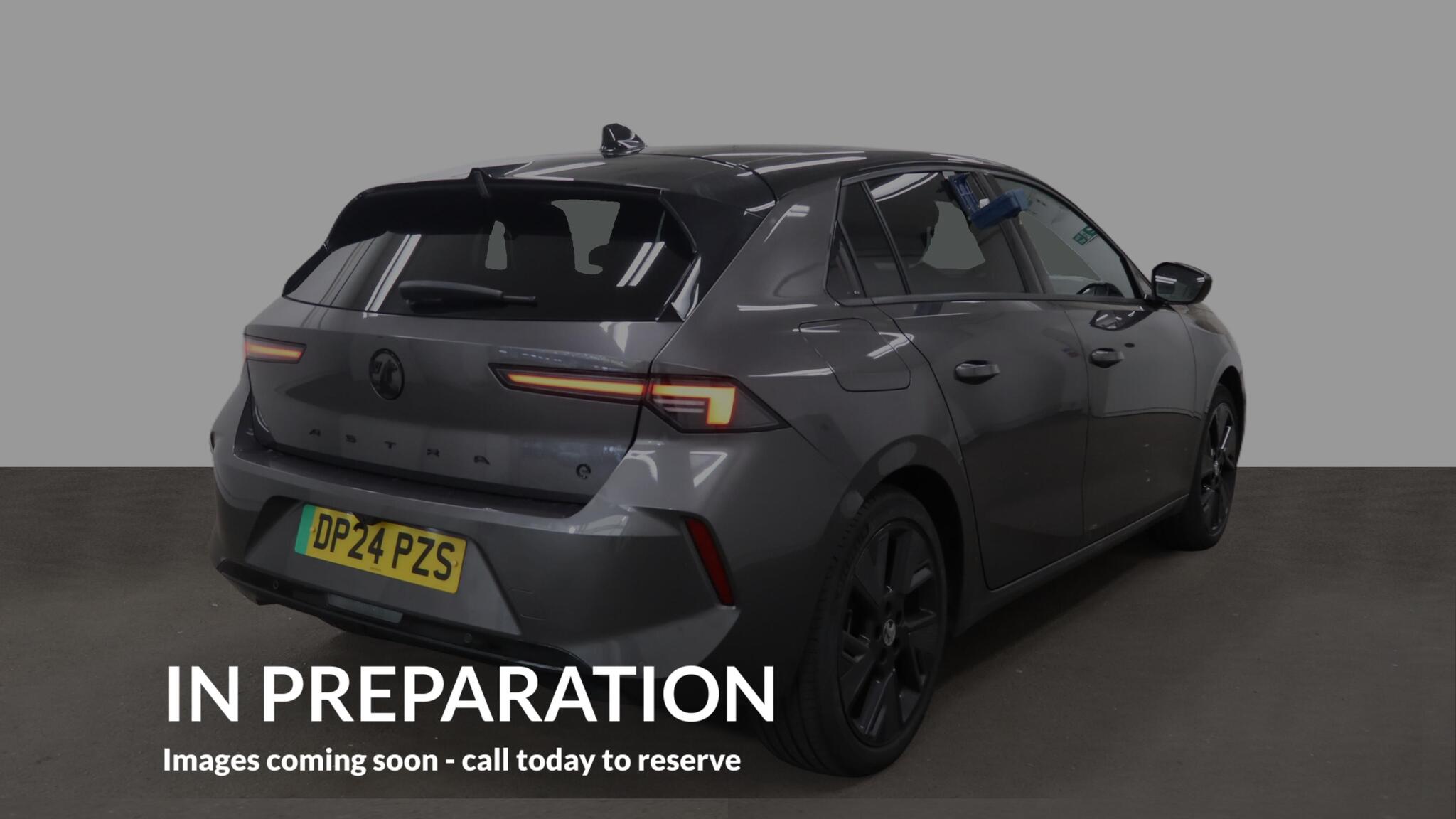 Vauxhall Astra view 4