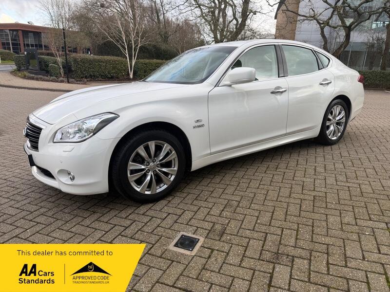 2012 Infiniti M 3.5 35h V6 GT Premium Auto Euro 5 (s/s) 4dr • 7,481 miles image 8