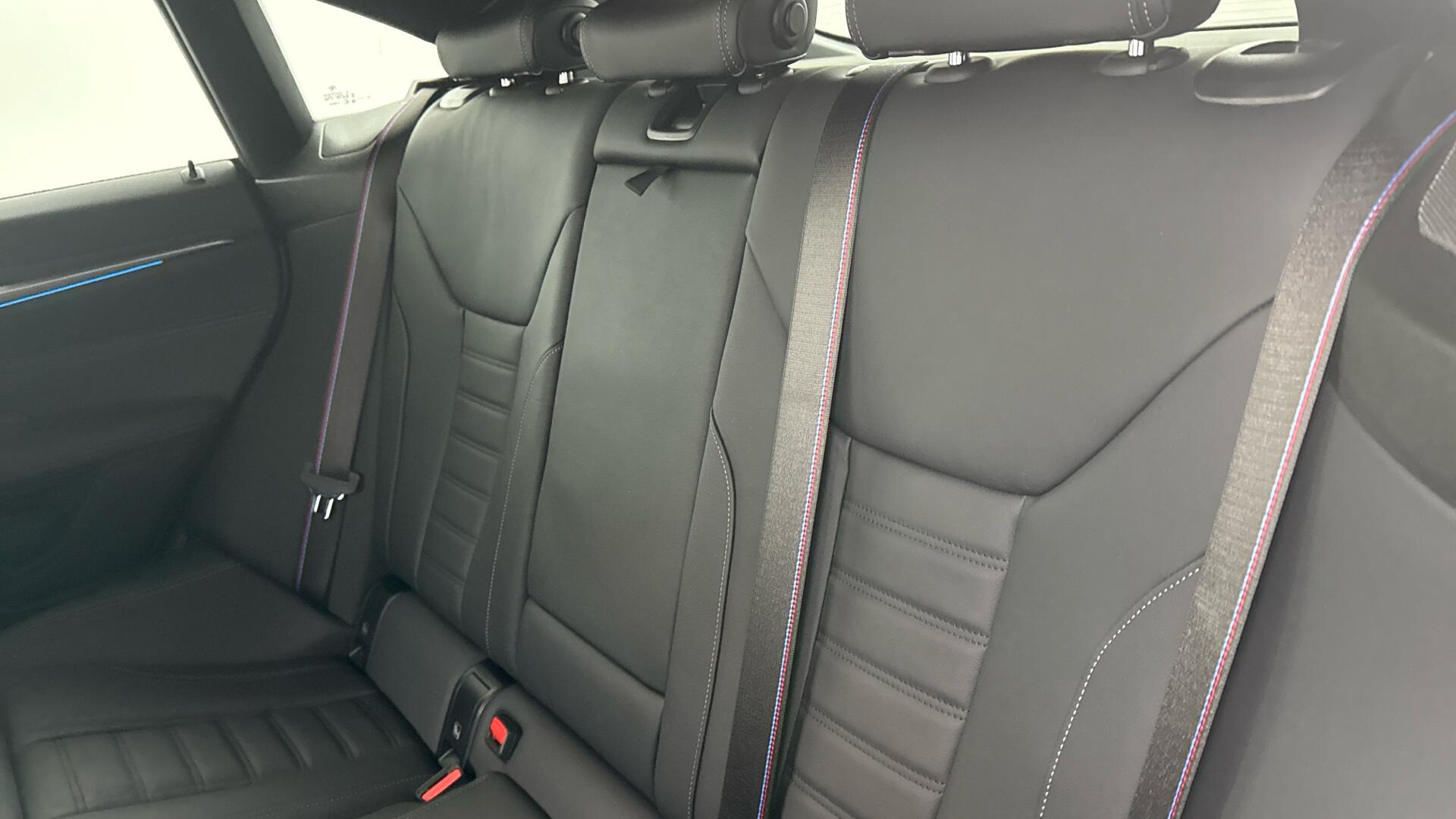 BMW i4 view 12