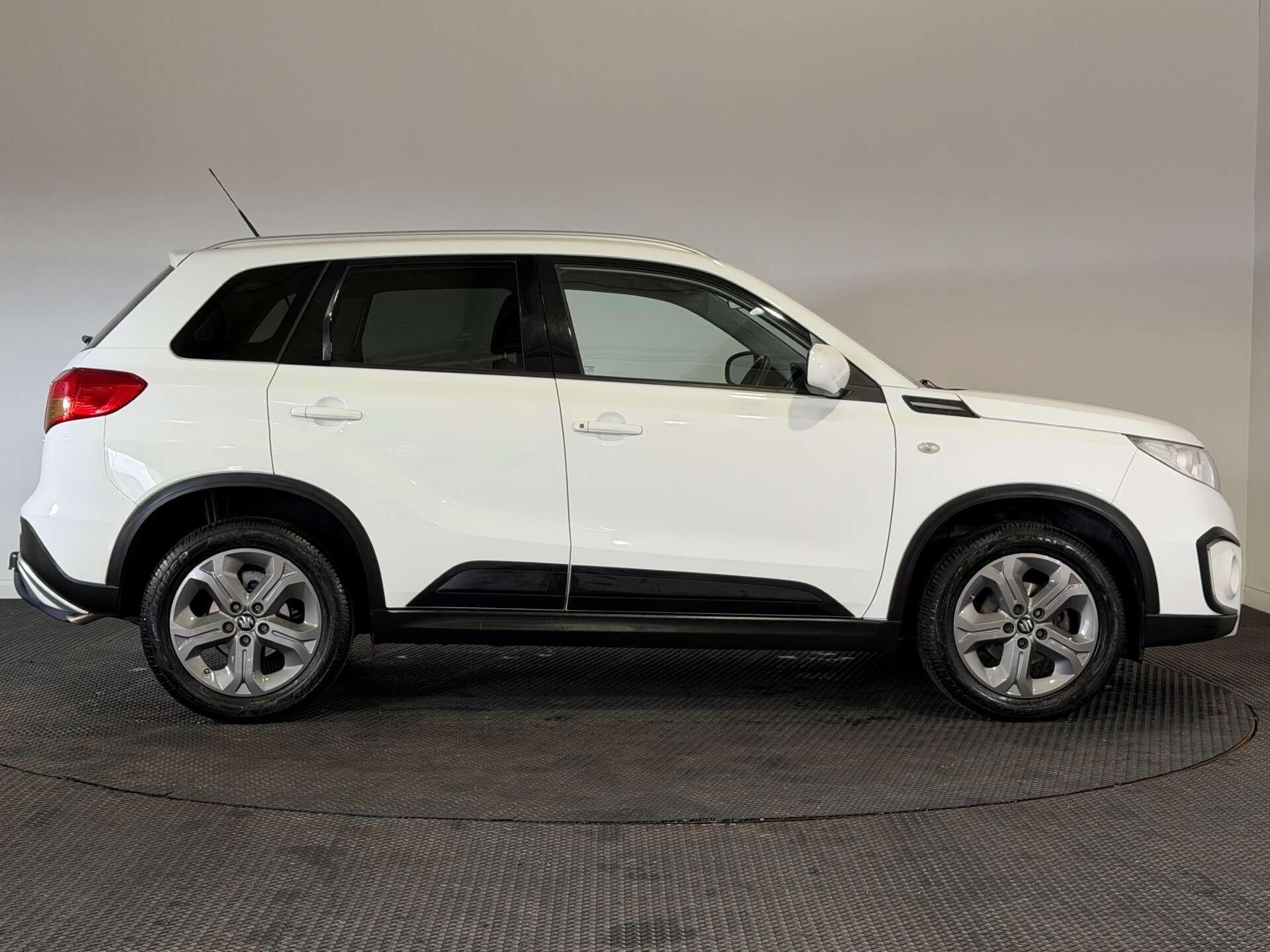 Suzuki Vitara view 8