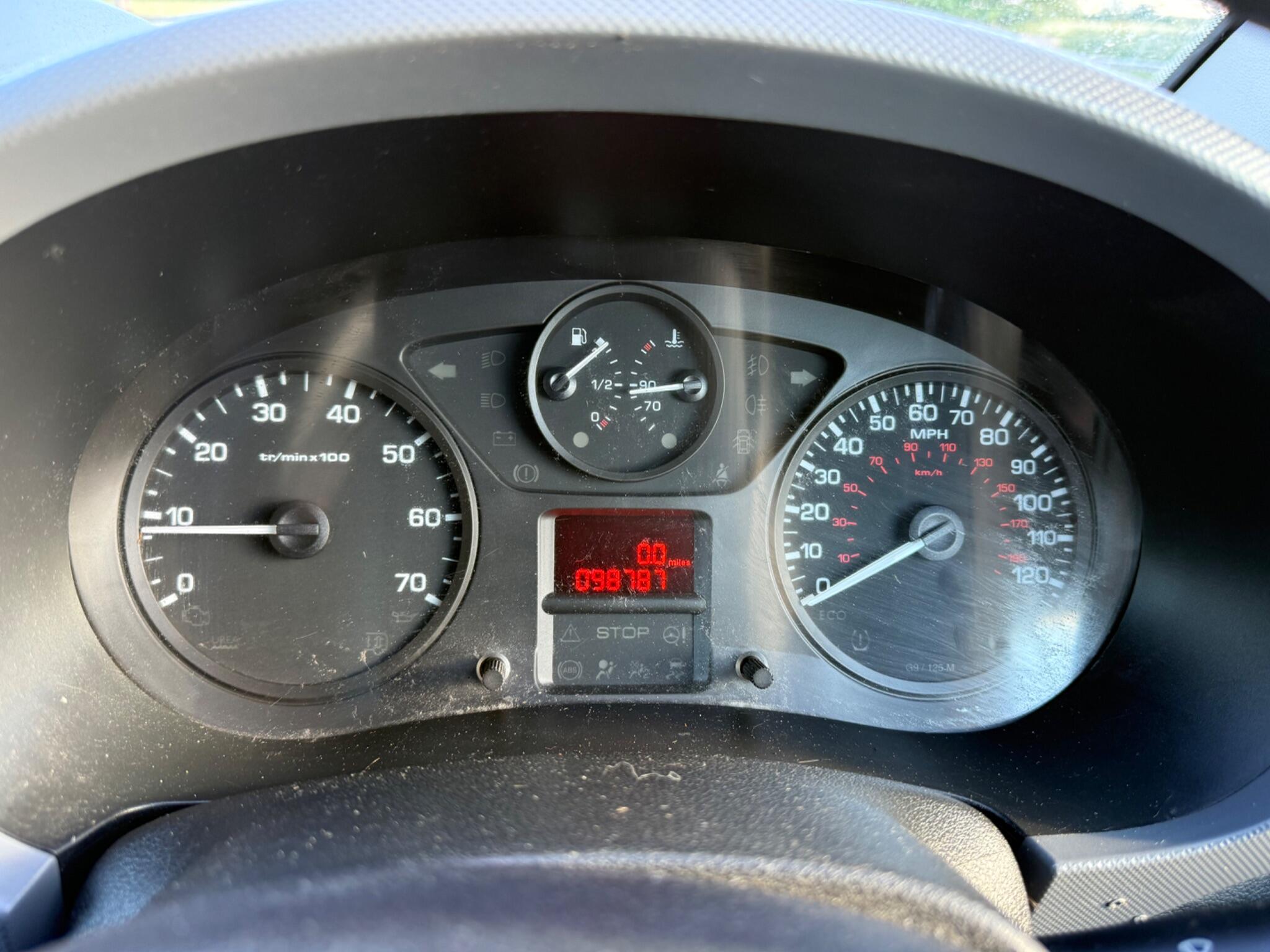 Citroen Berlingo 1.6 HDi 850 Enterprise L1 5dr — photo 35 of 92