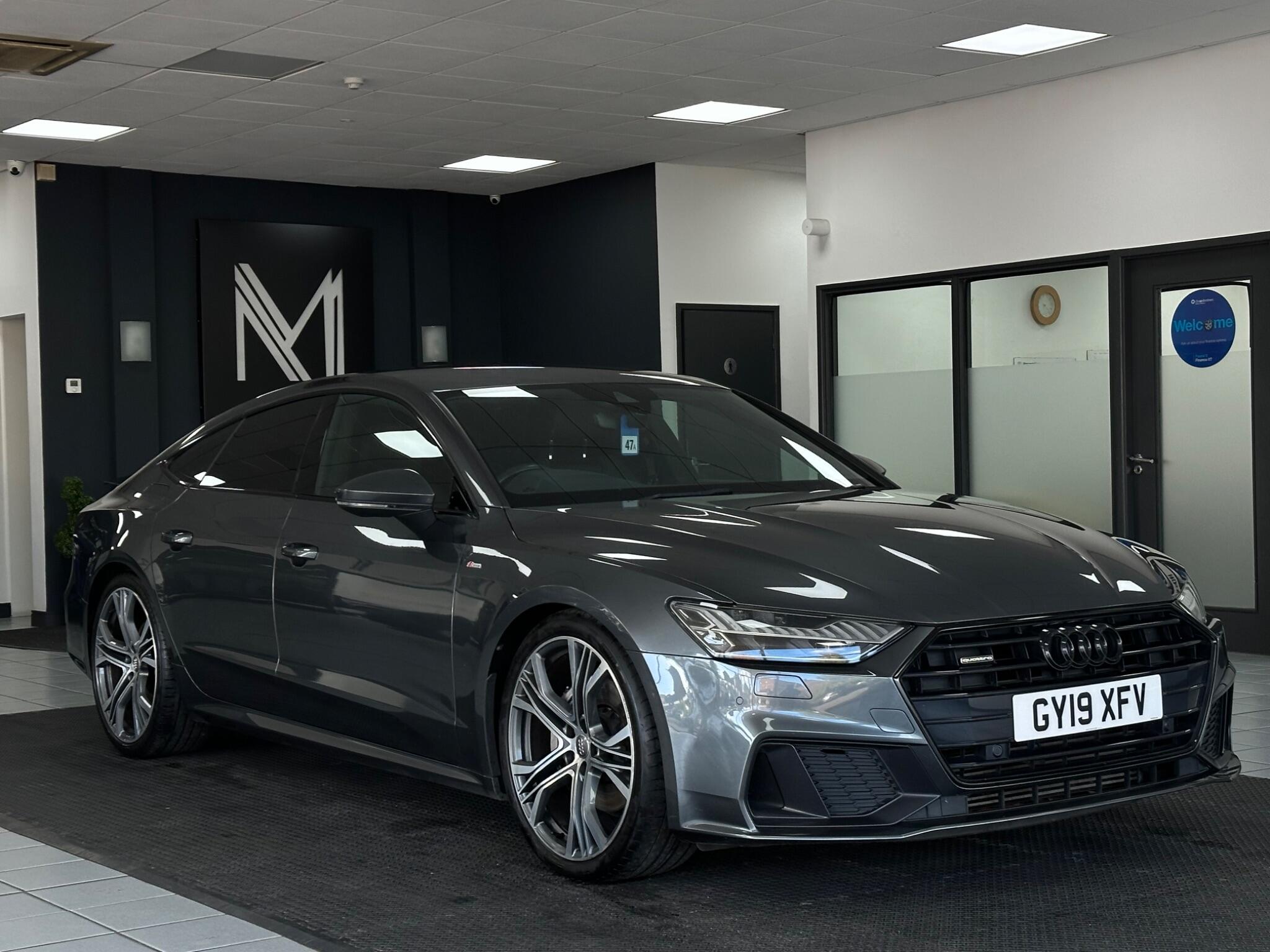 Audi A7 view 3