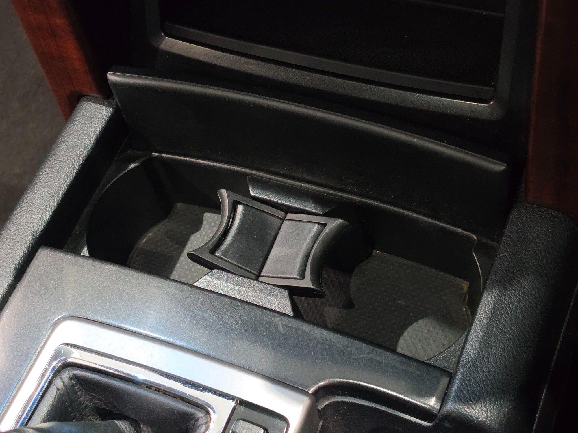 Toyota Land Cruiser view 126