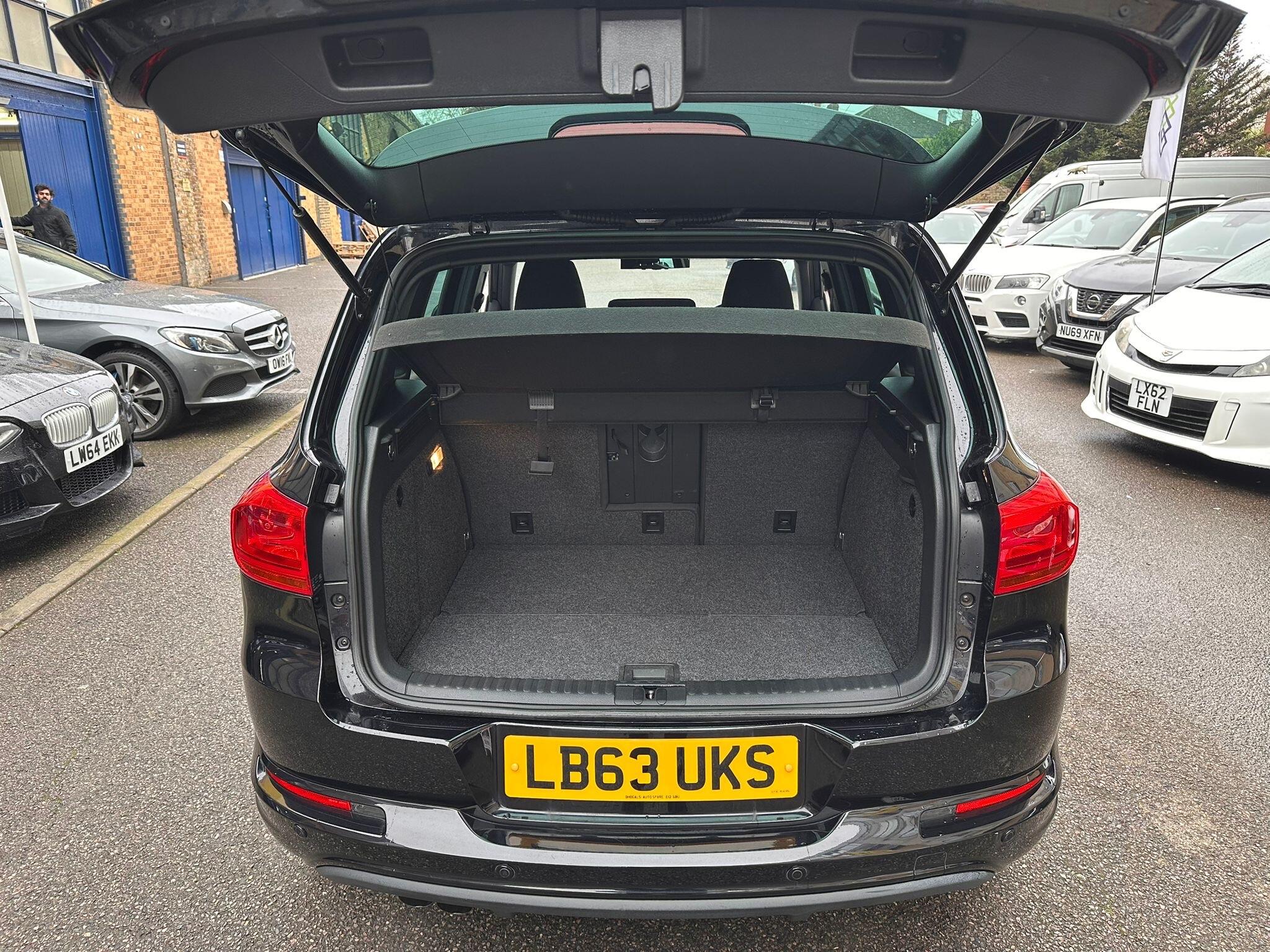 Volkswagen Tiguan view 37