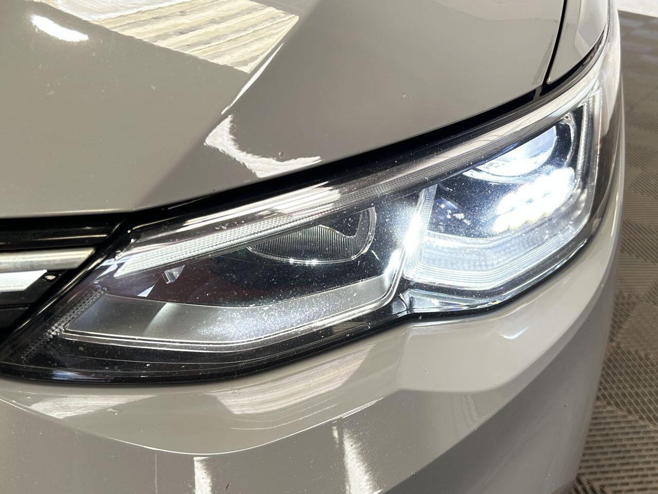 Volkswagen Golf view 18