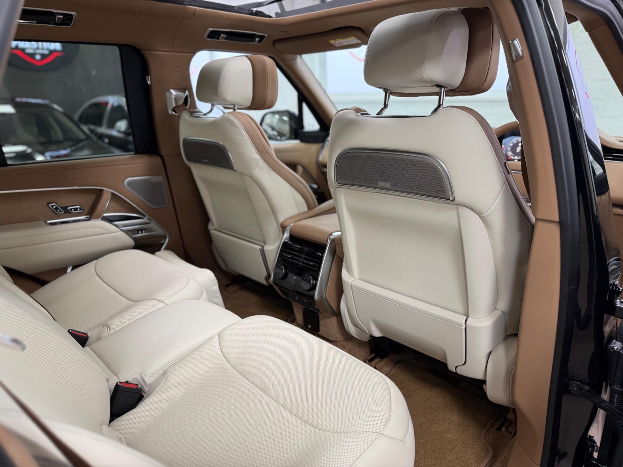 Land Rover Range Rover view 16