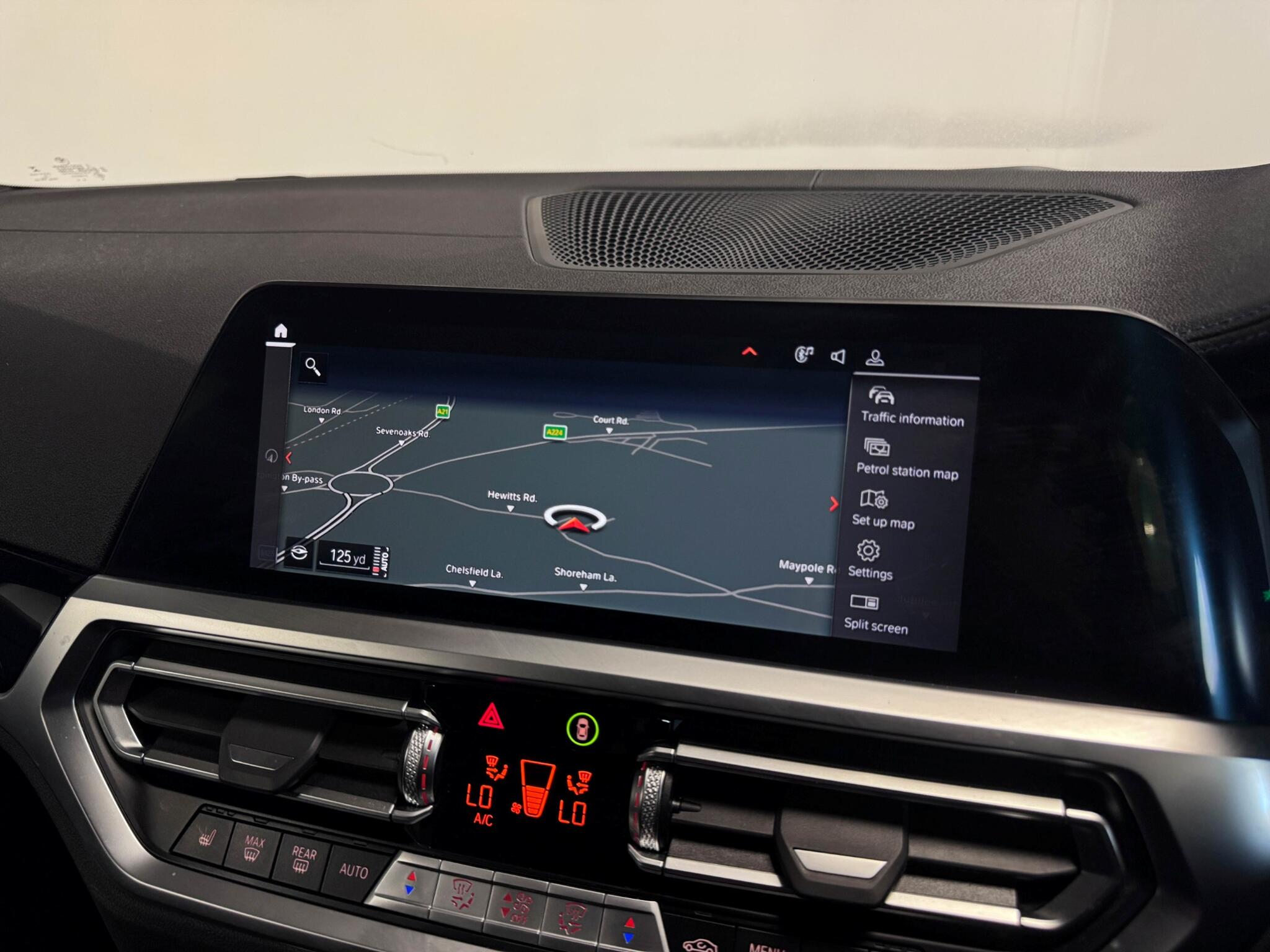 BMW 3 Series view 12