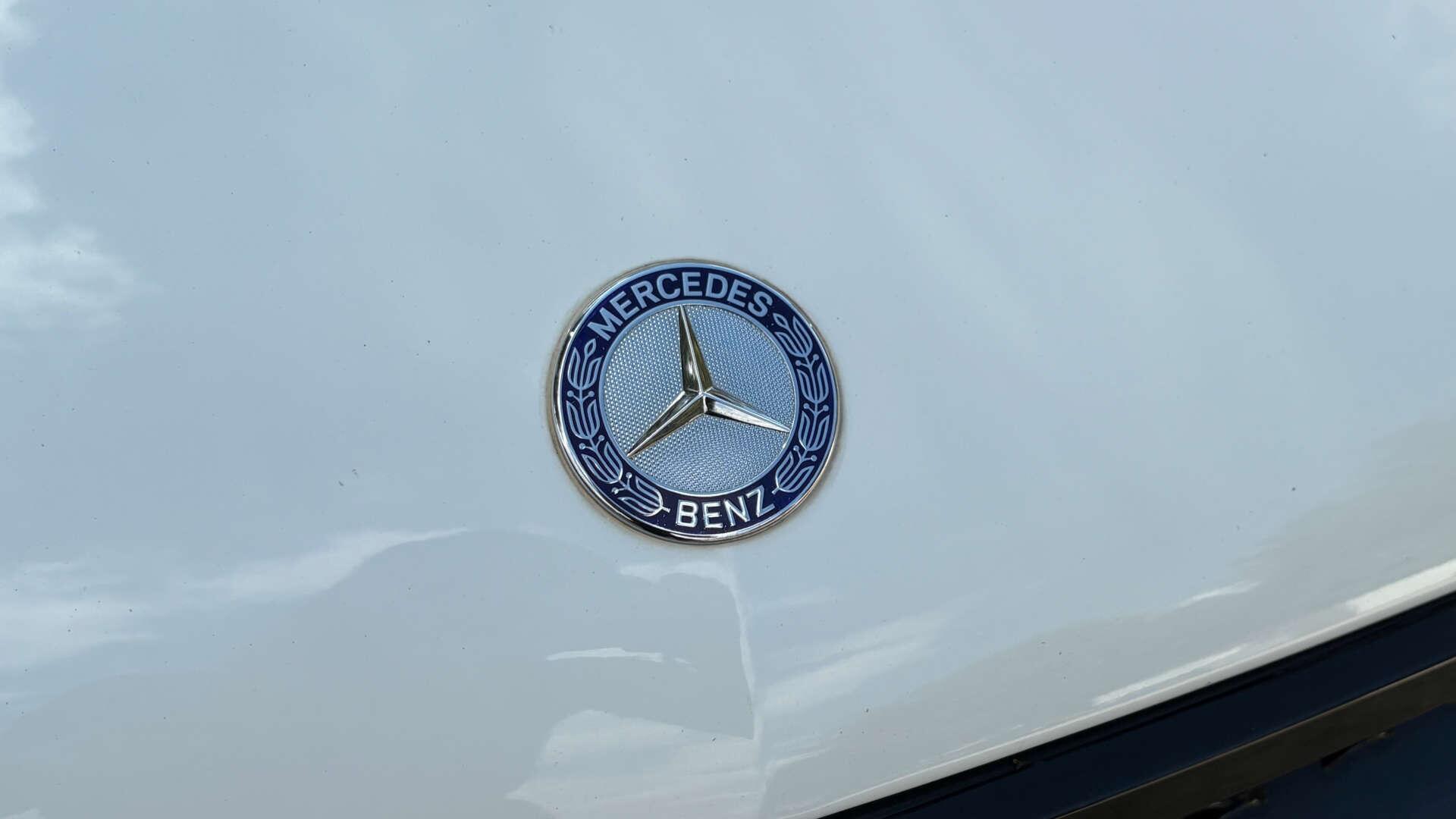 Mercedes-Benz C-Class view 38