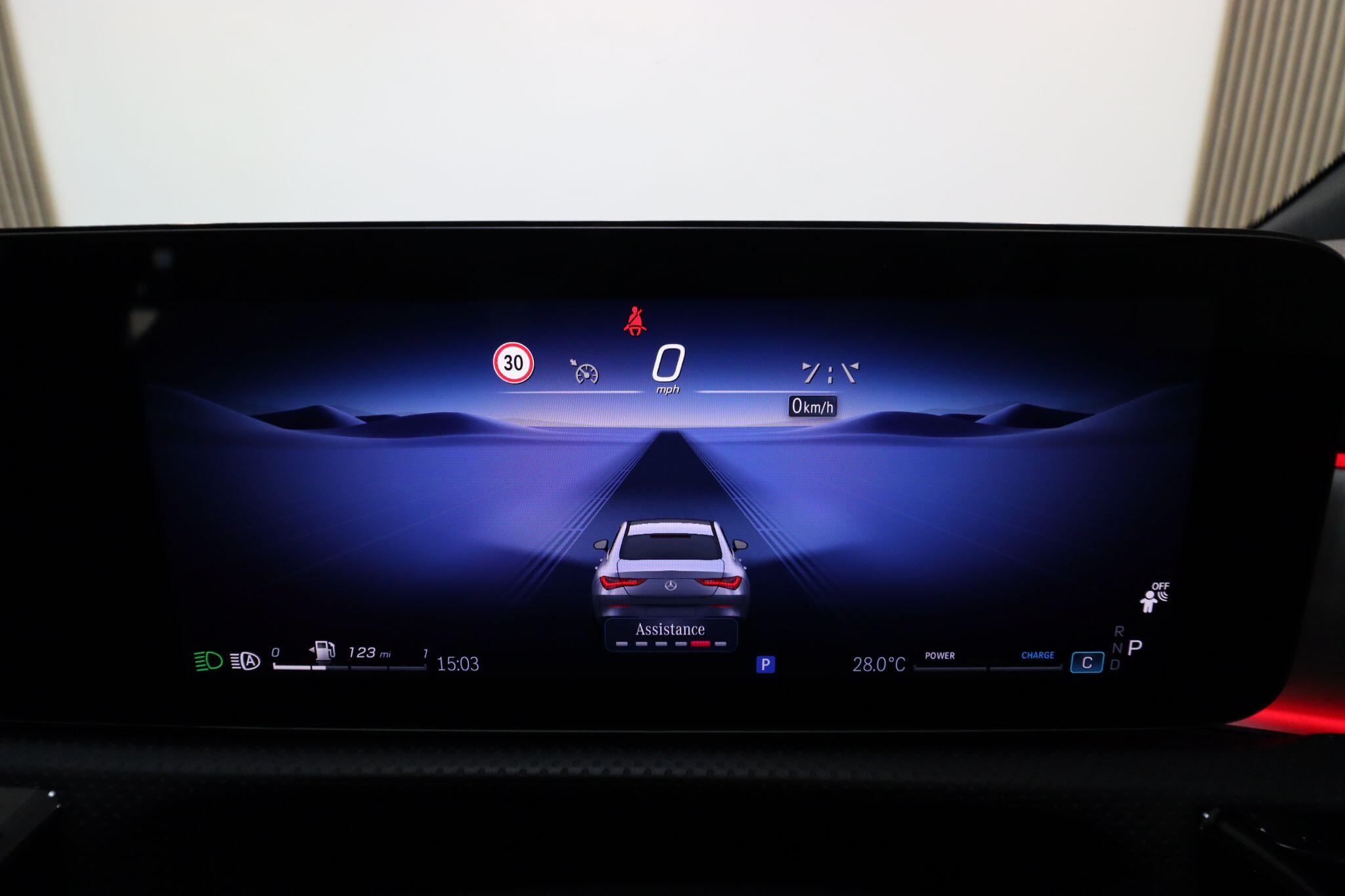 Mercedes-Benz Cla view 40