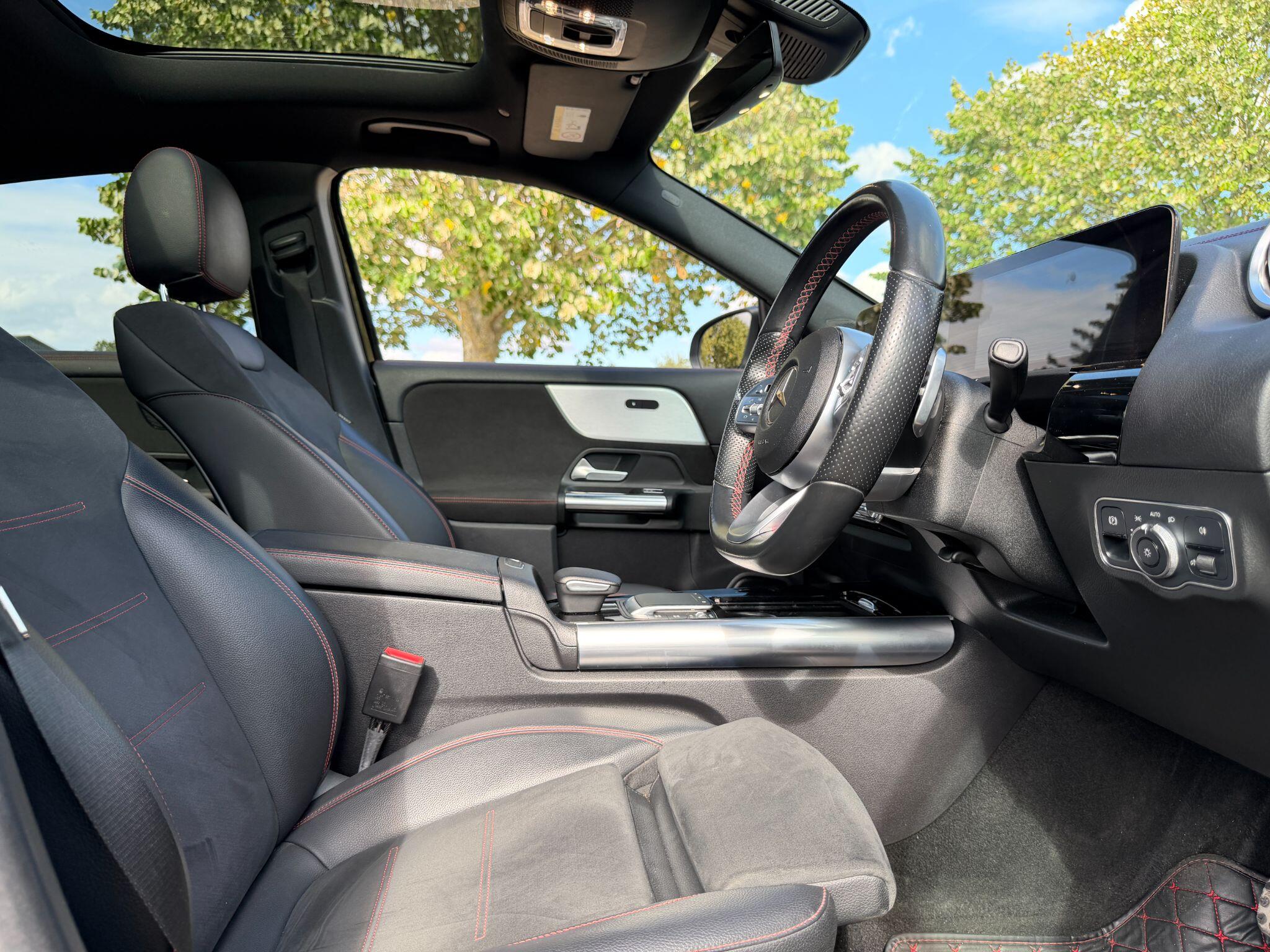 Mercedes-Benz EQA view 23
