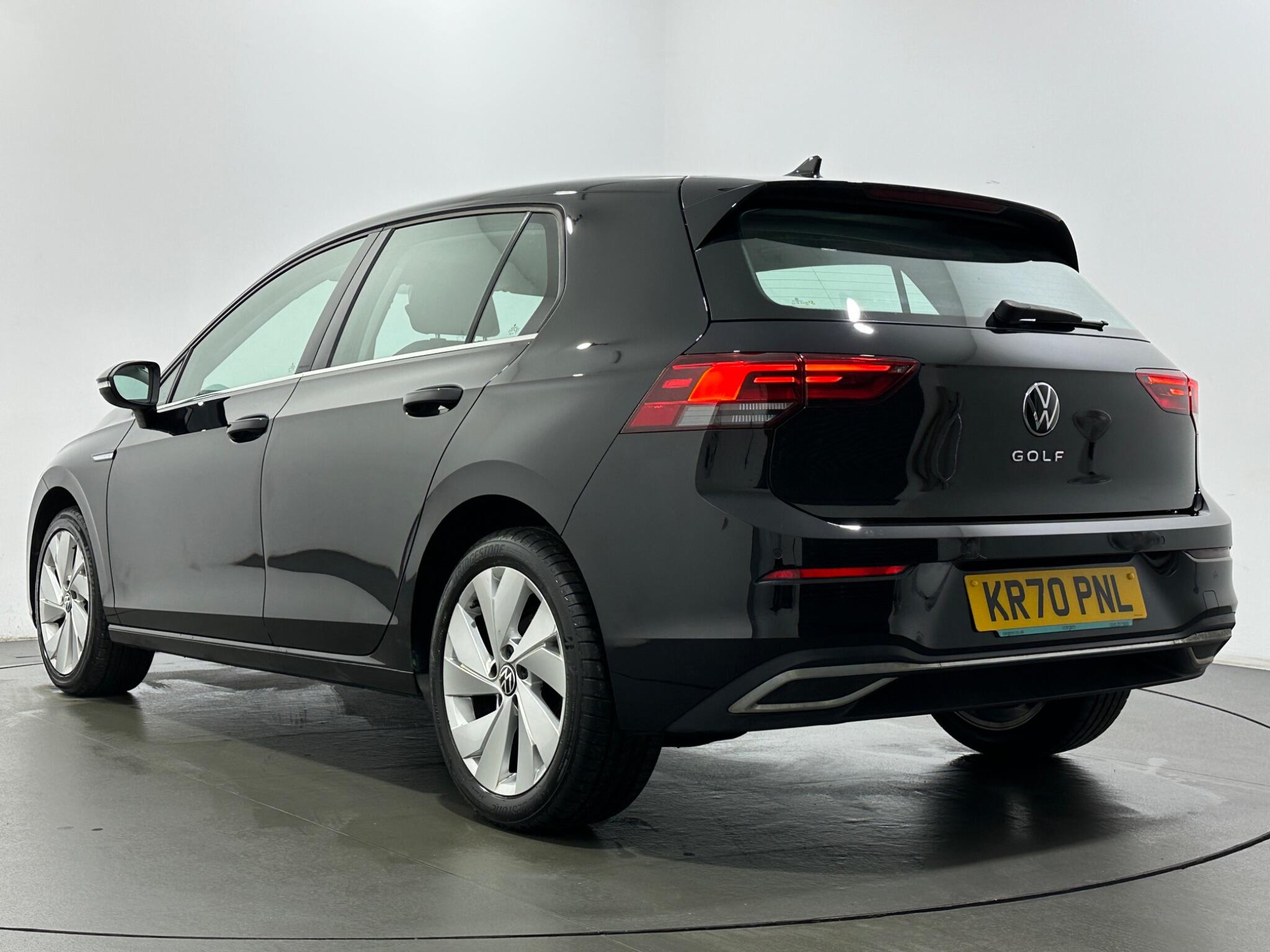 Volkswagen Golf view 48