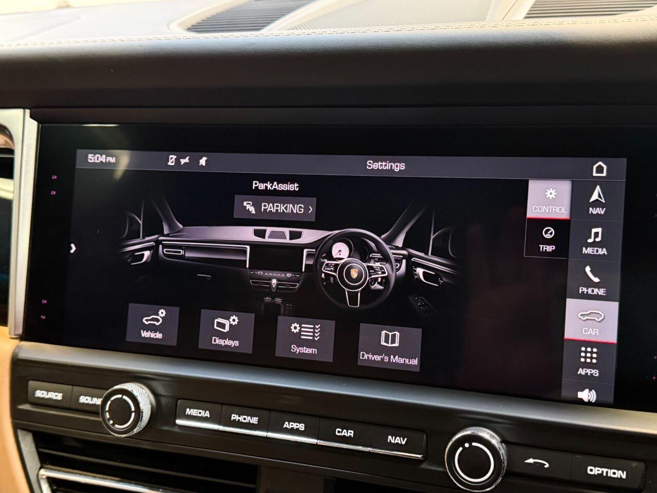Porsche Macan view 32