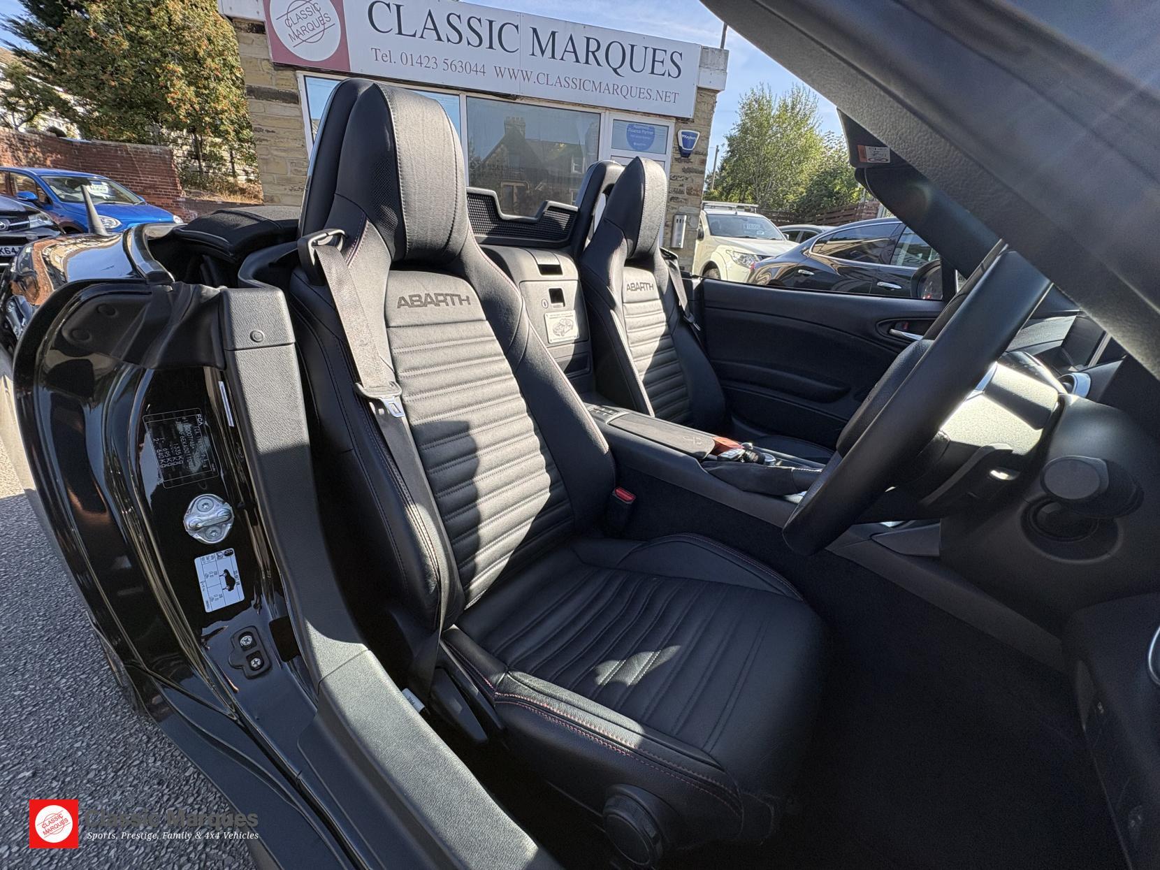 Abarth 124 Spider view 22