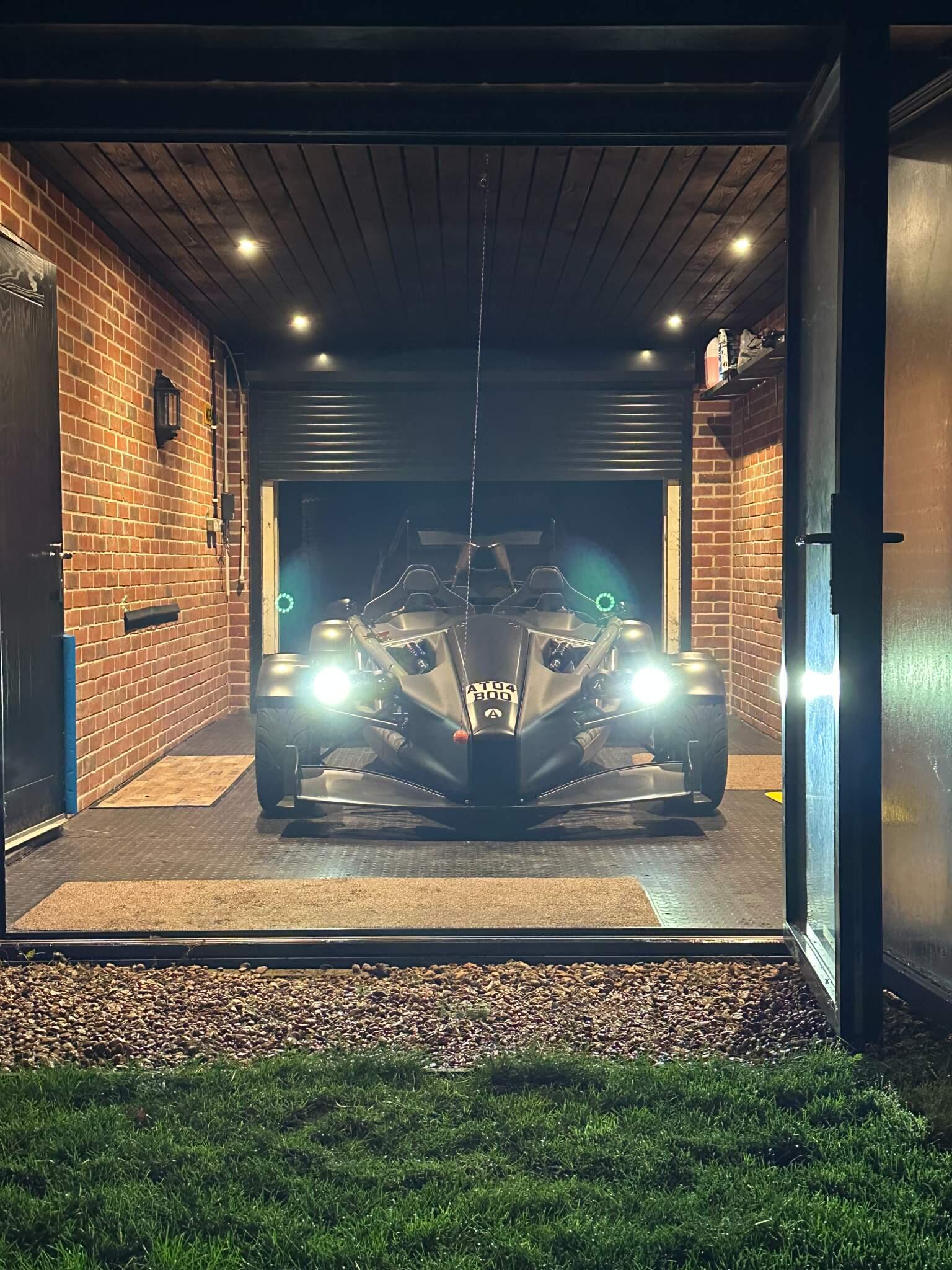 Ariel Atom 4