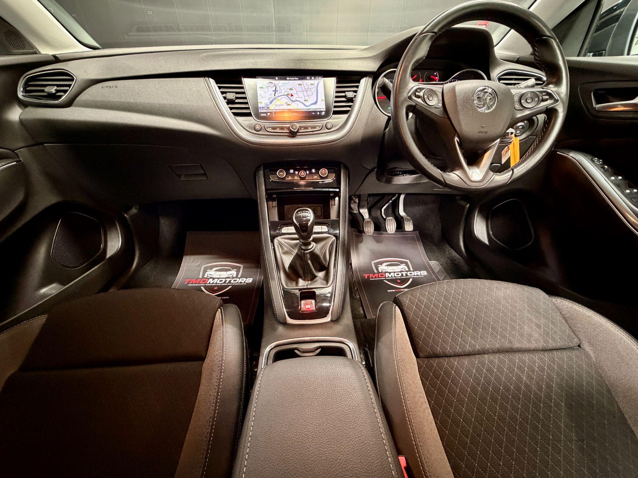 Vauxhall Grandland X view 10