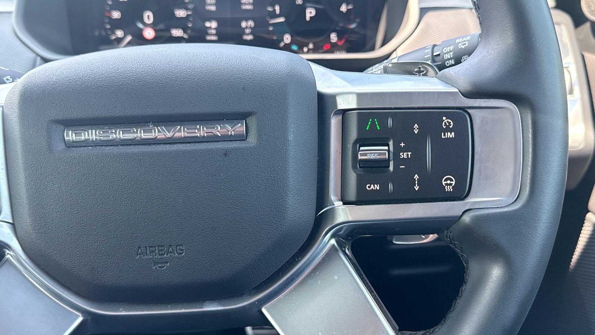 Land Rover Discovery view 29