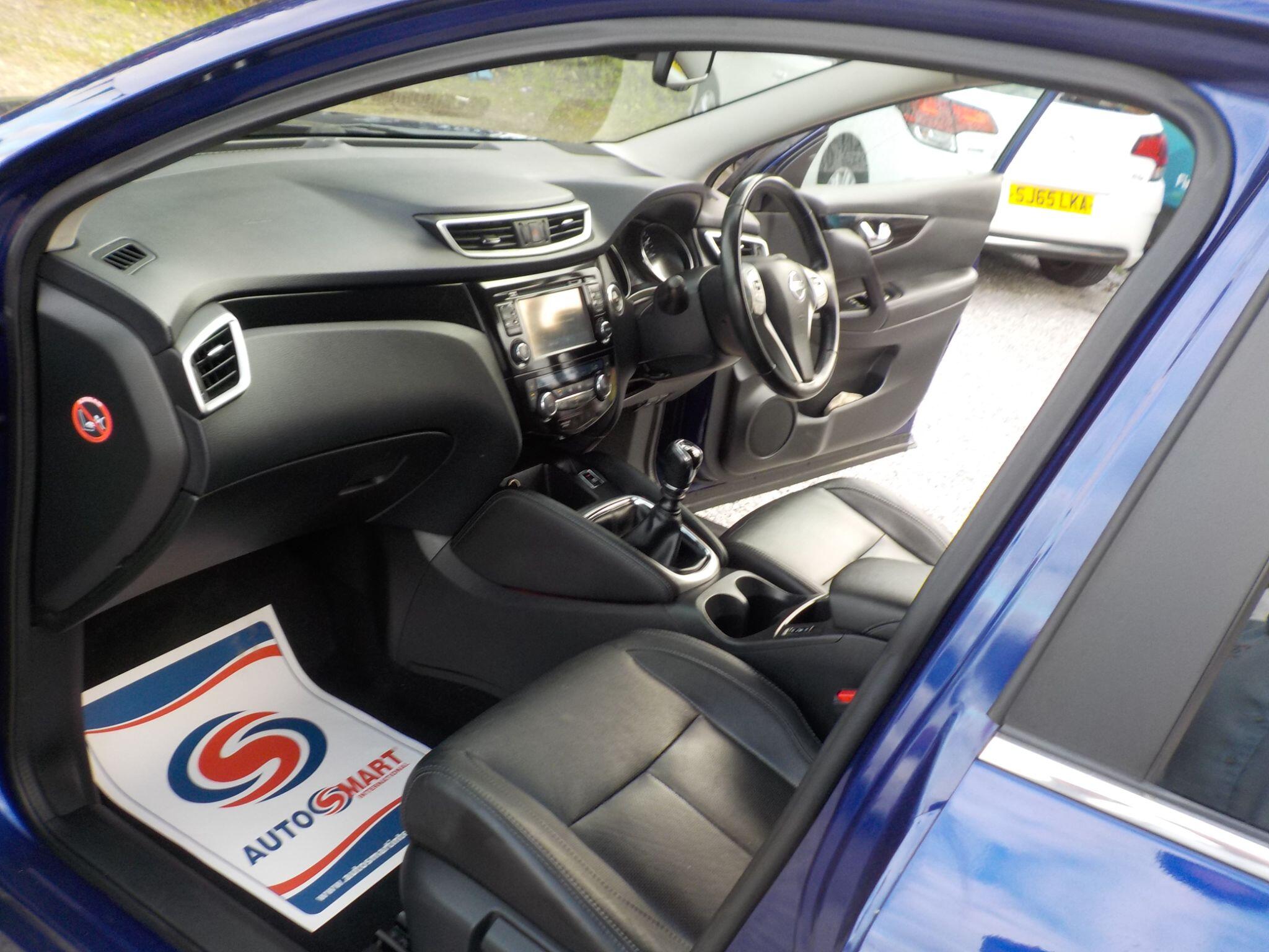 Nissan Qashqai 1.6 dCi Tekna 2WD Euro 6 (s/s) 5dr