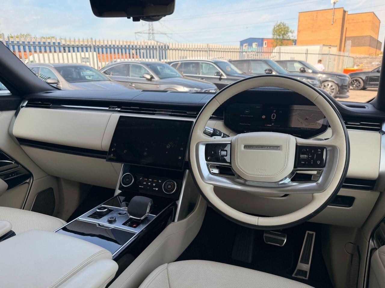 Land Rover Range Rover view 24