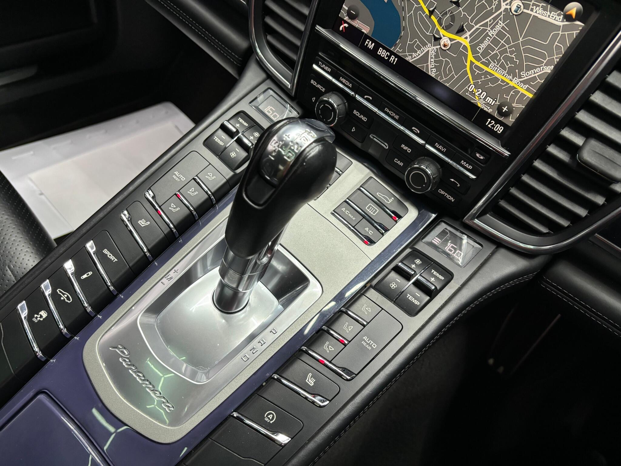 Porsche Panamera view 13