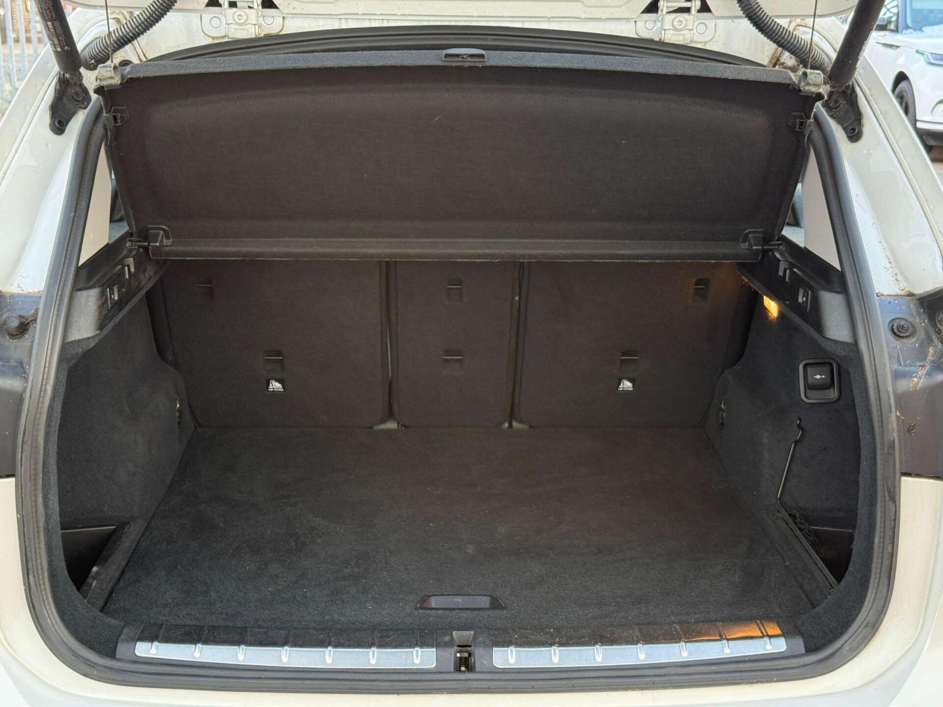 BMW X1 view 37