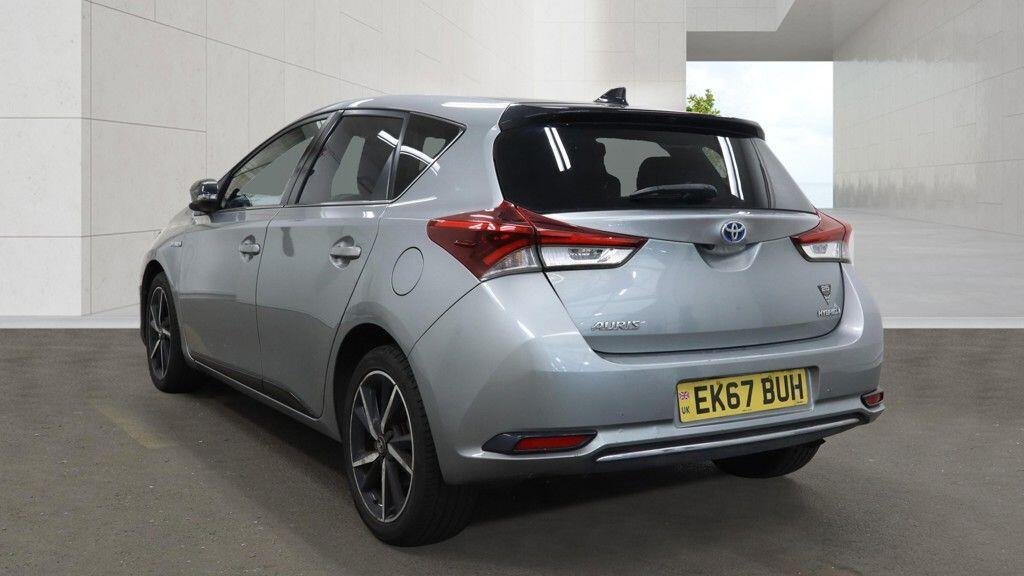 Toyota Auris view 4