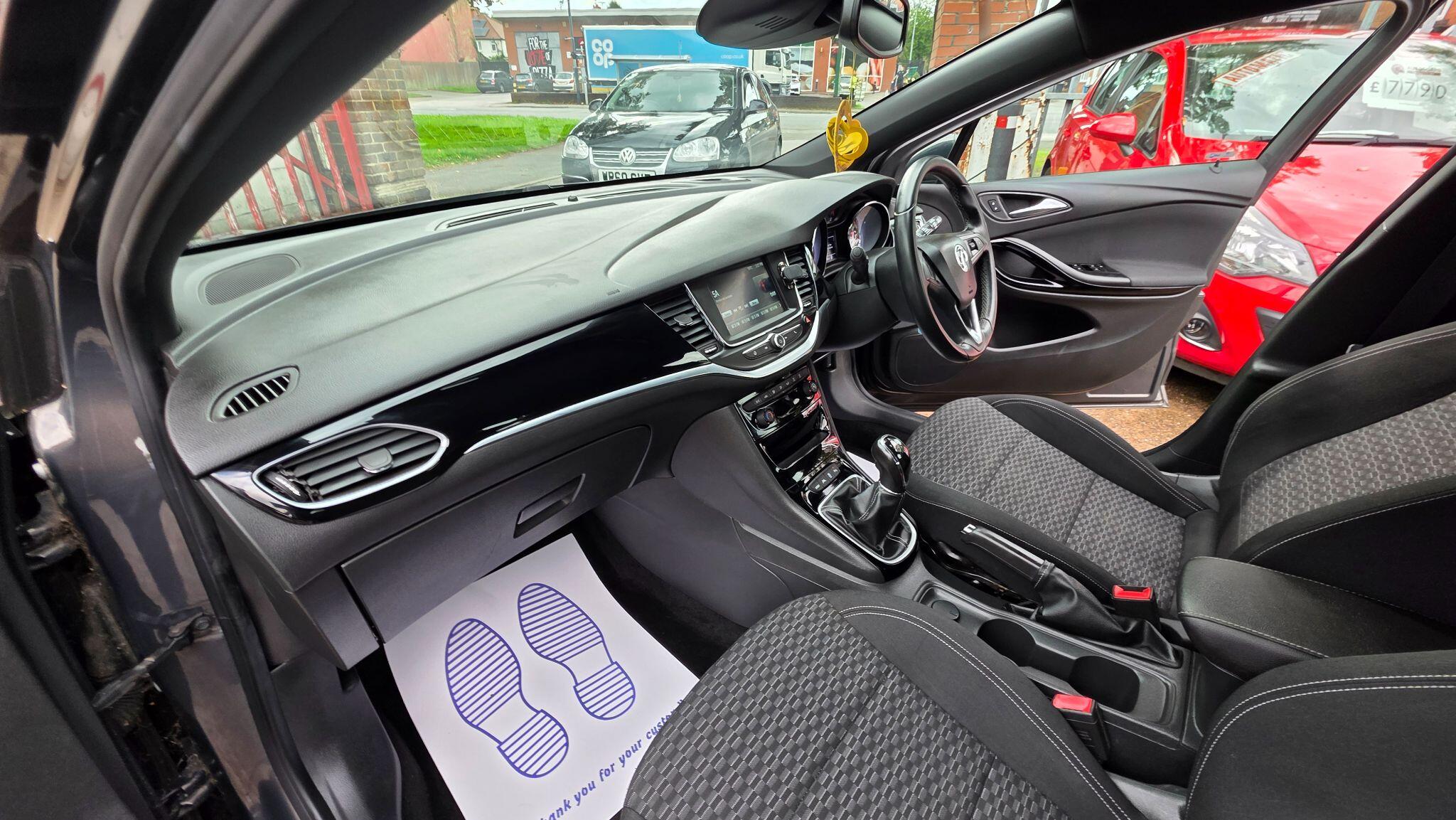 Vauxhall Astra view 23
