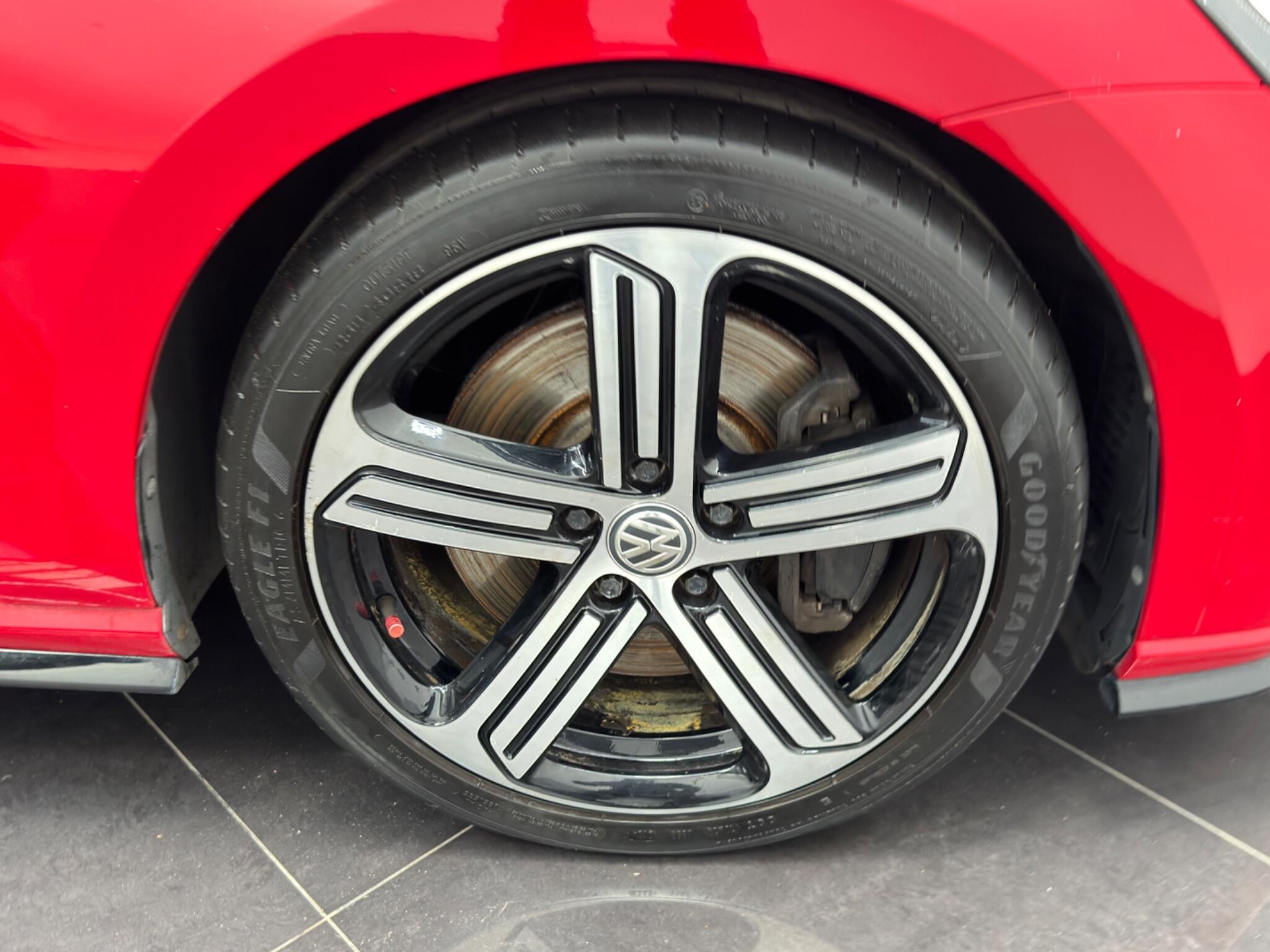 Volkswagen Golf view 65