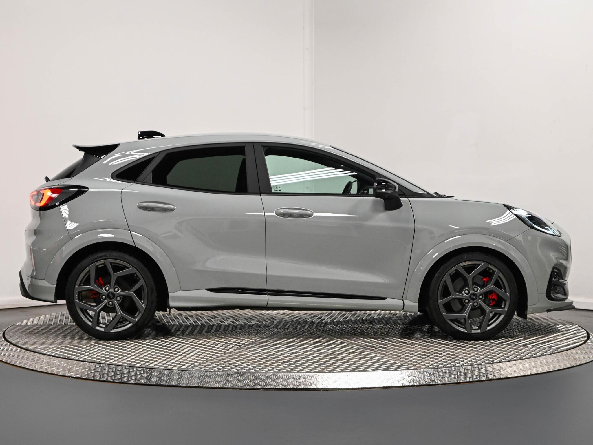 Ford Puma view 8