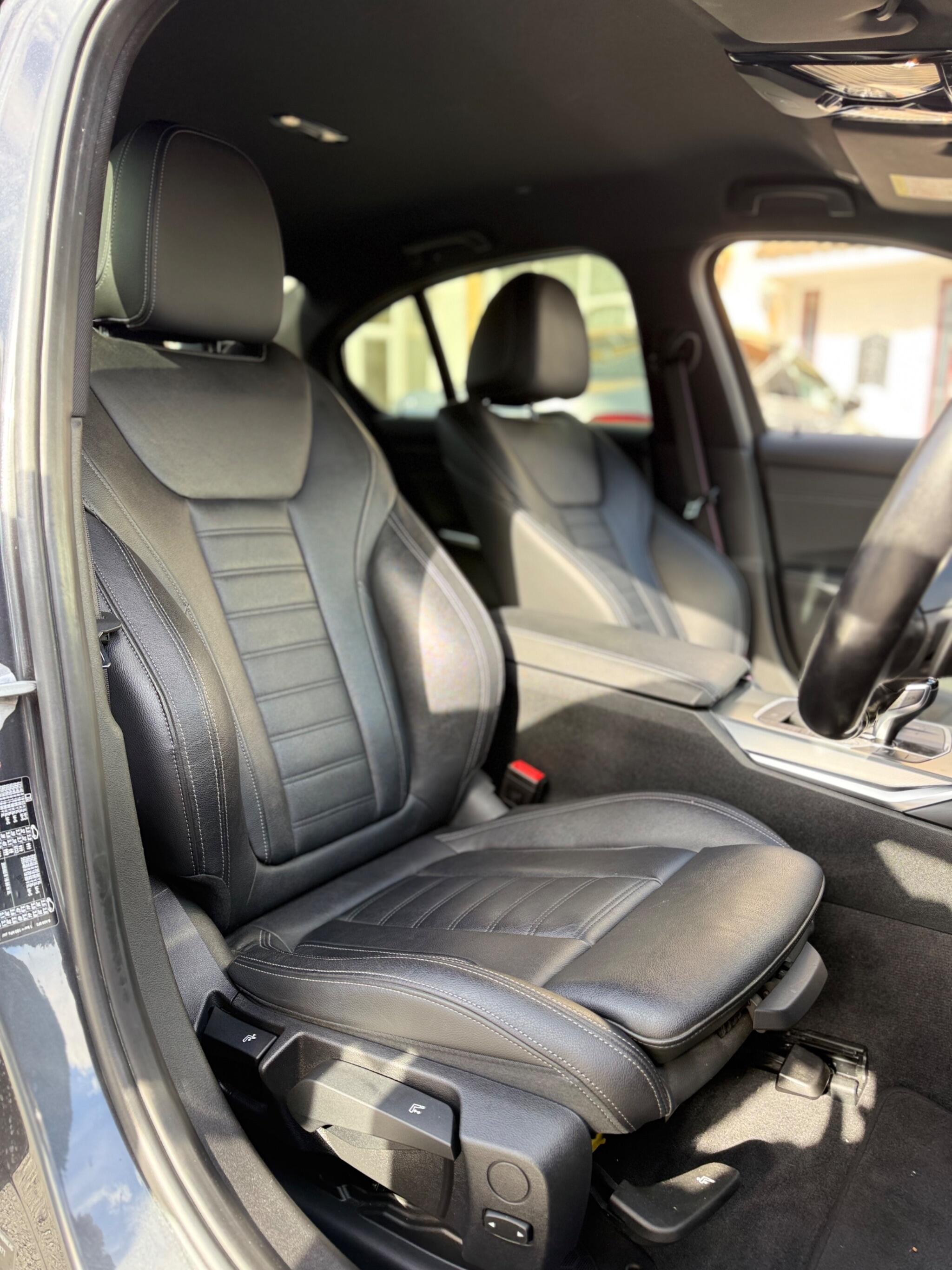 BMW 3 Series view 13