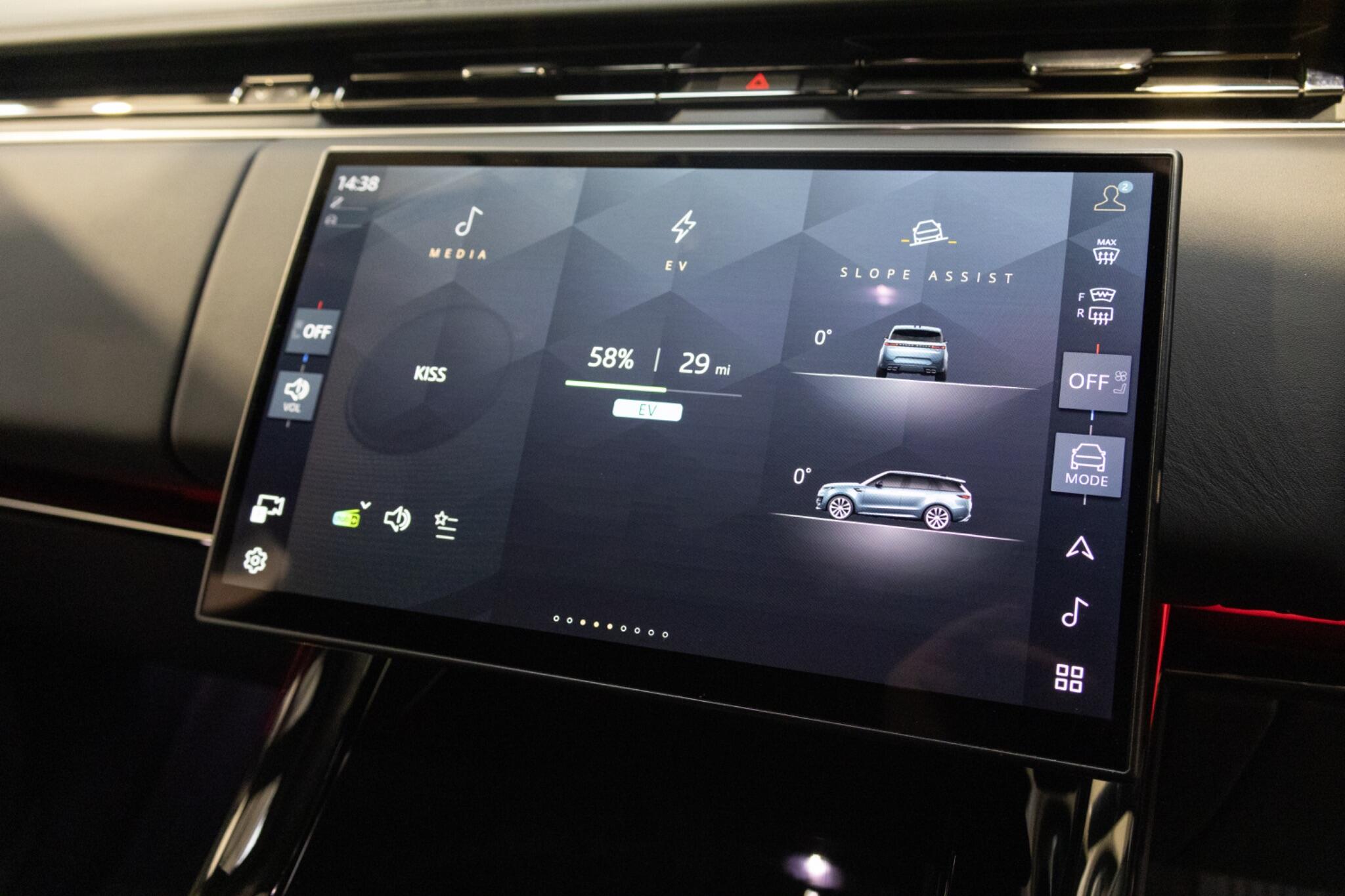 Land Rover Range Rover Sport view 22