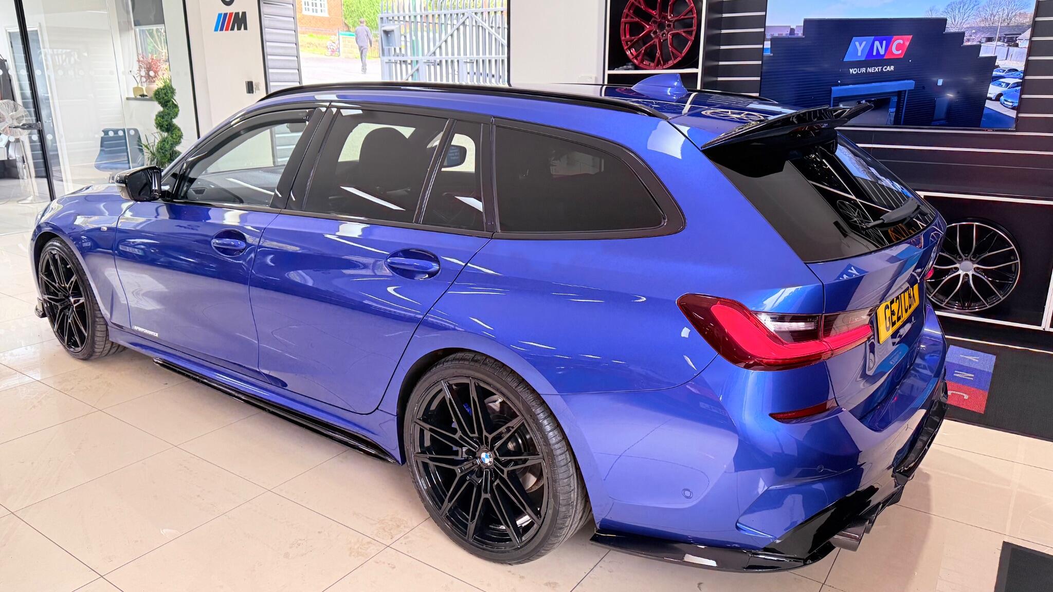BMW 3 Series view 12