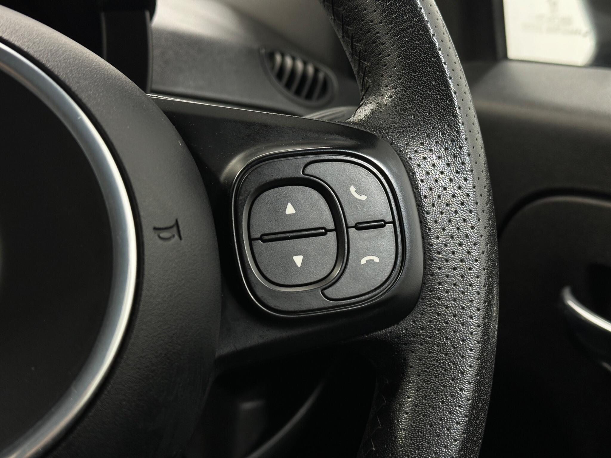 Abarth 595 view 15