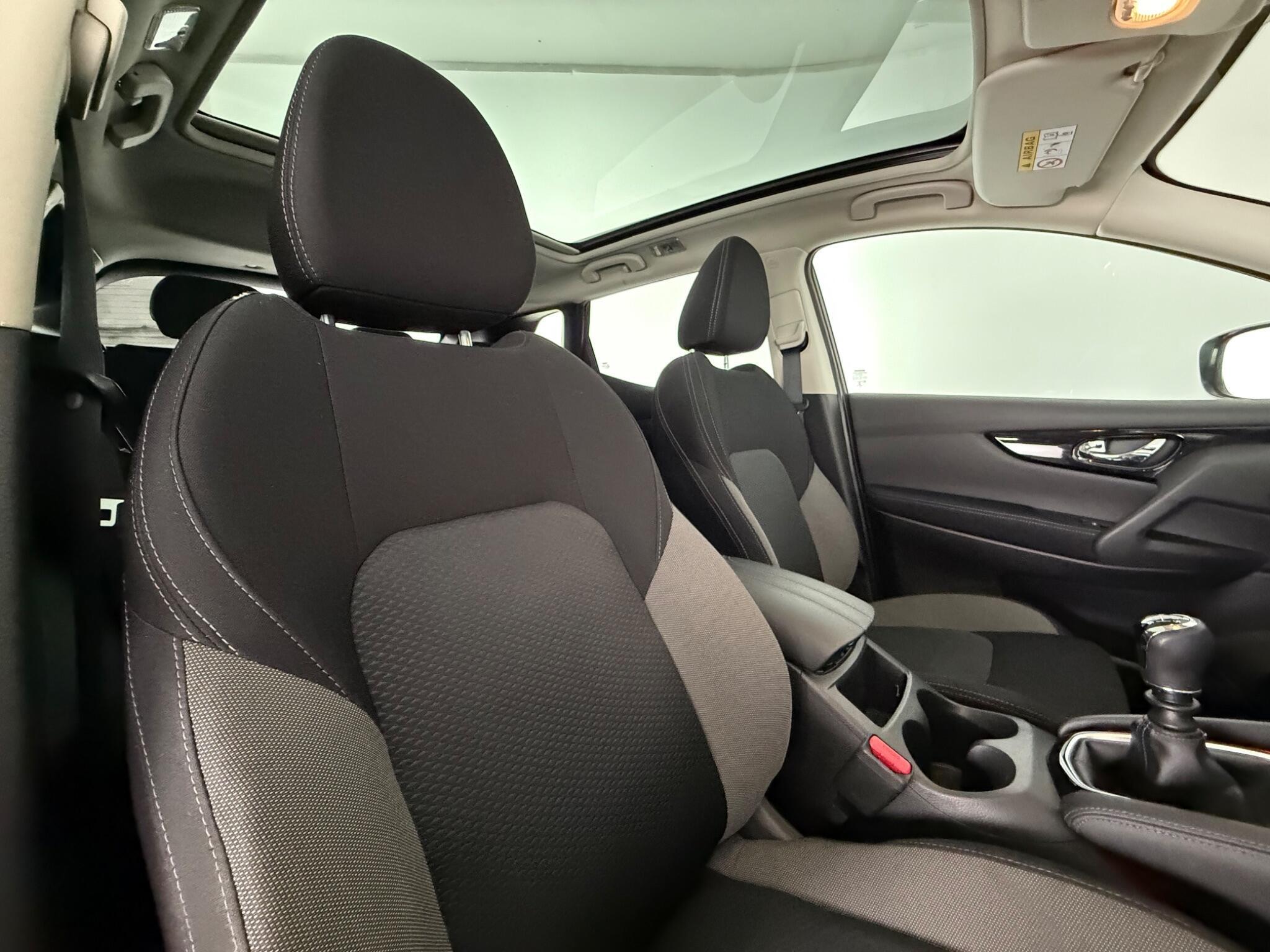 Nissan Qashqai view 24
