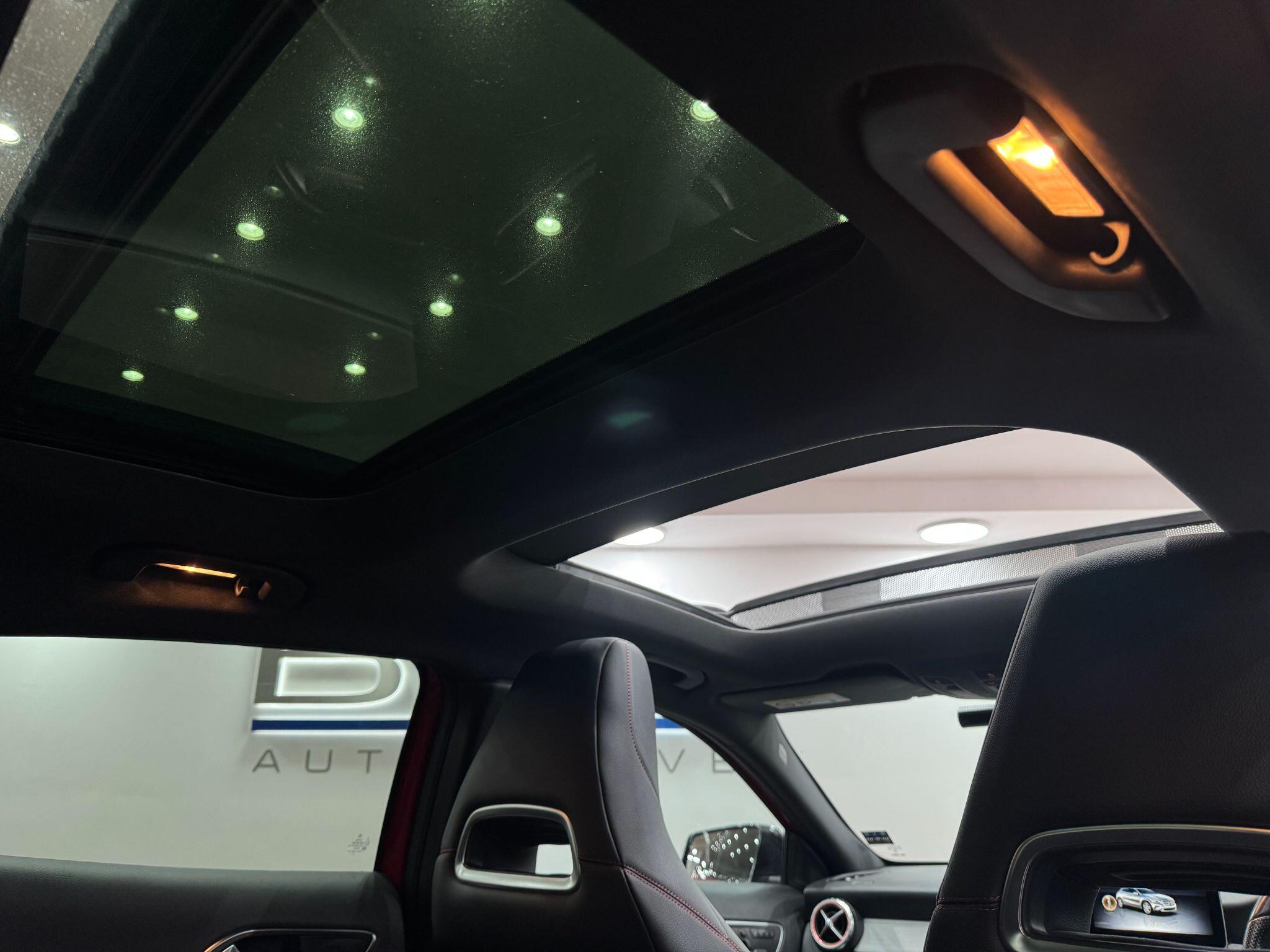Mercedes-Benz GLA view 47