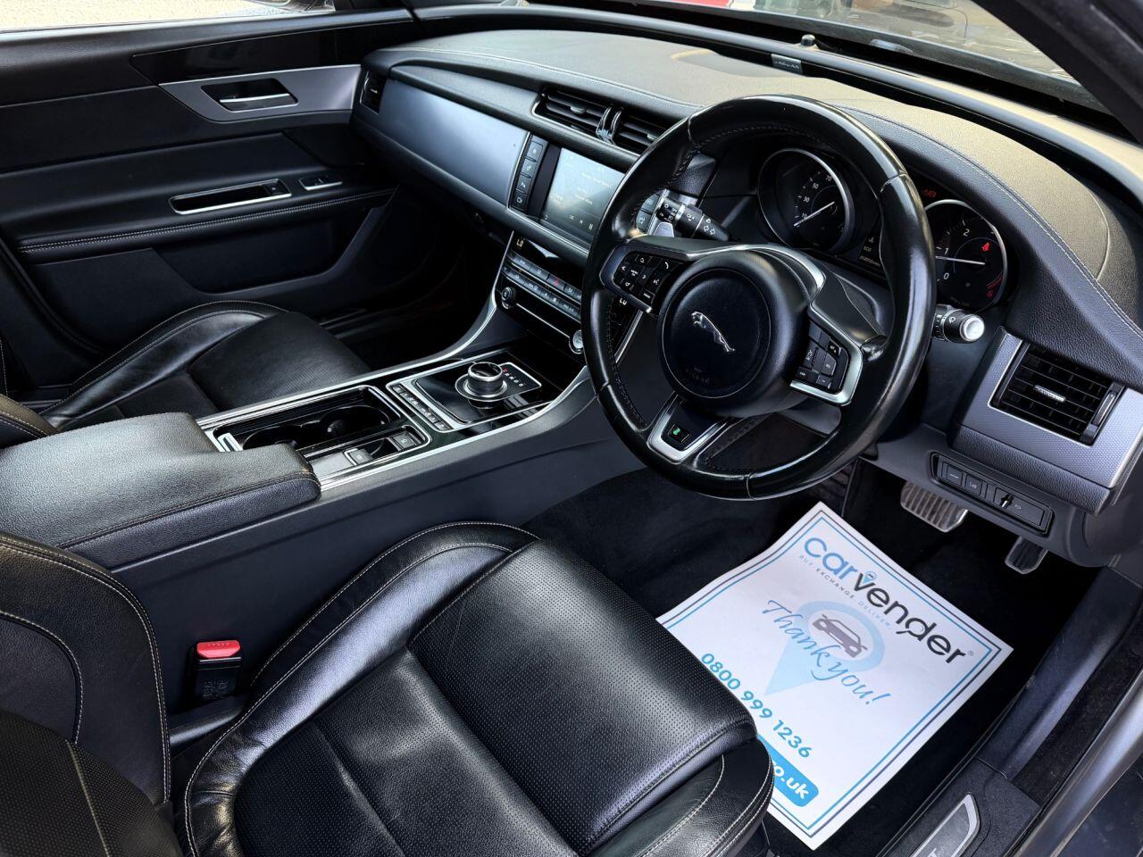 Jaguar XF view 11