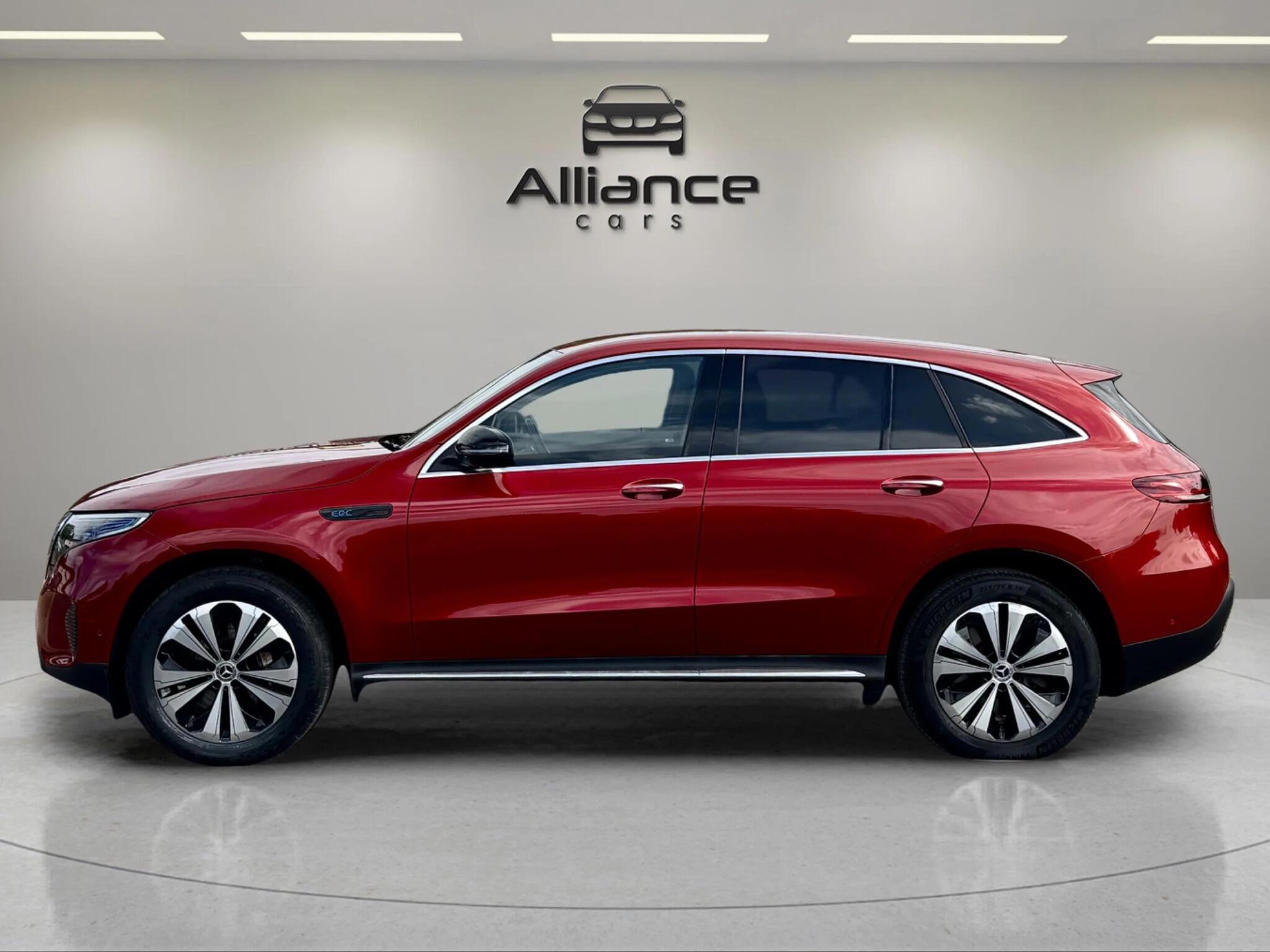 Mercedes-Benz EQC view 13