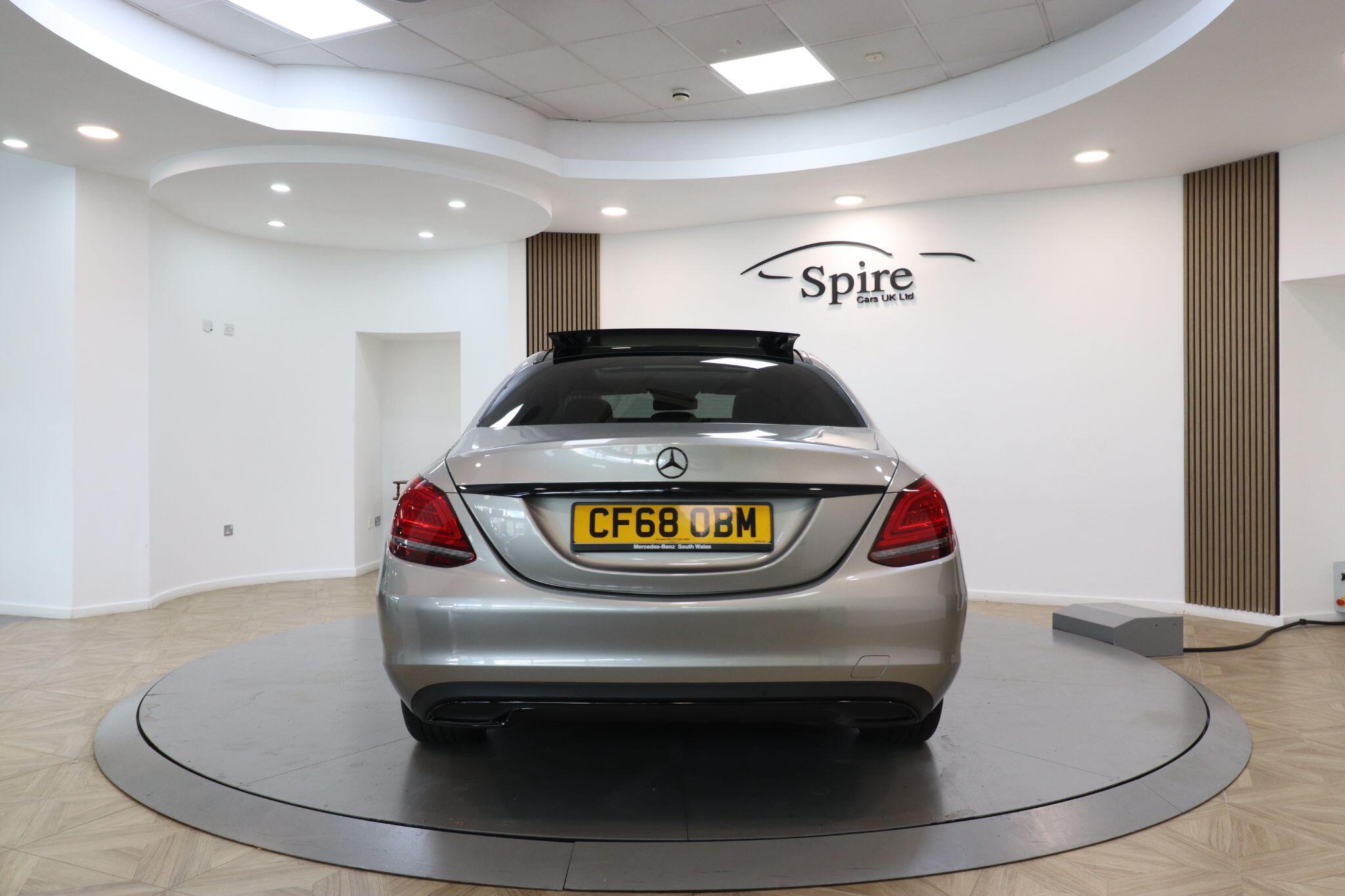 Mercedes-Benz C Class view 7