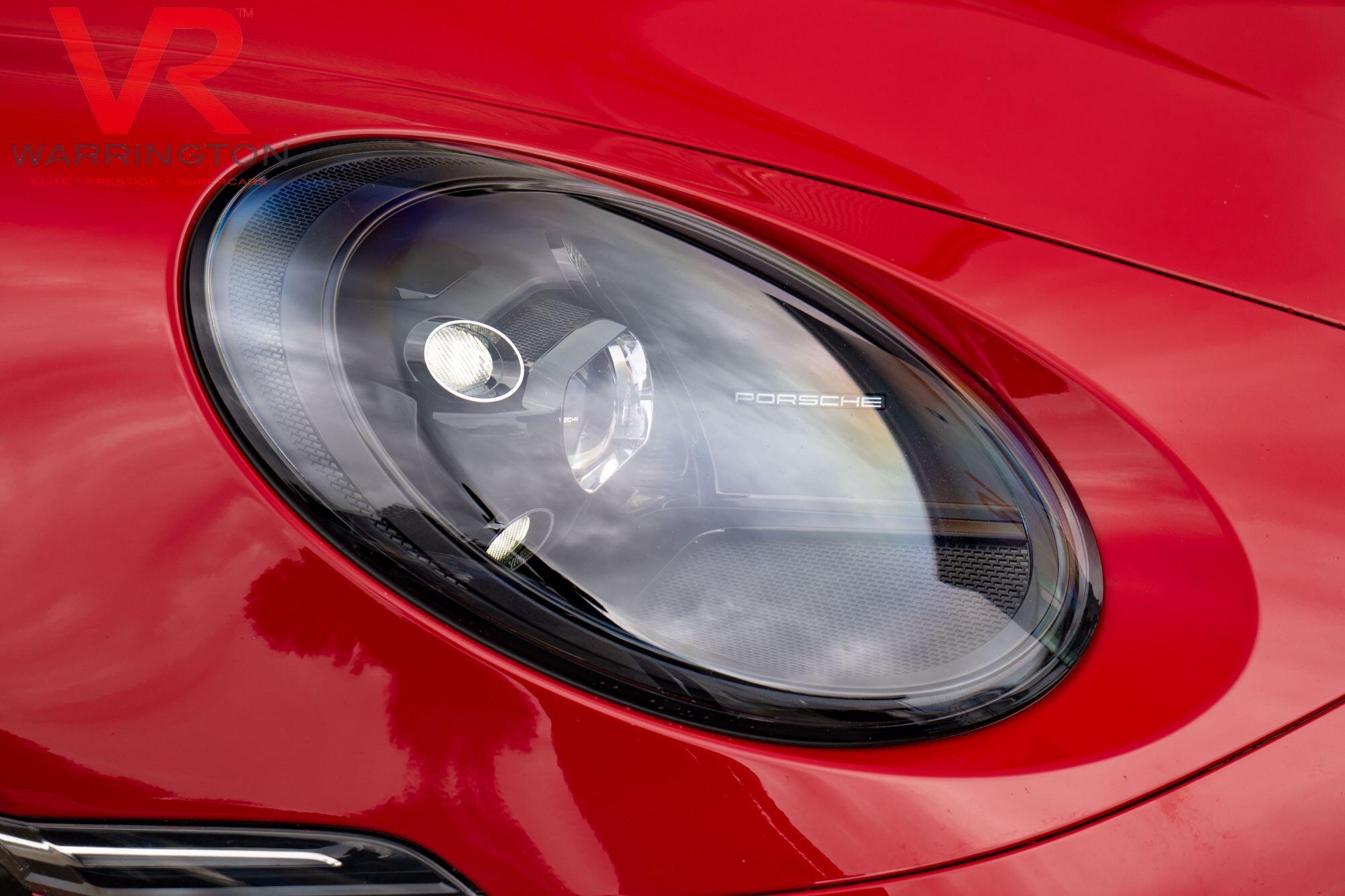 Porsche 911 view 45