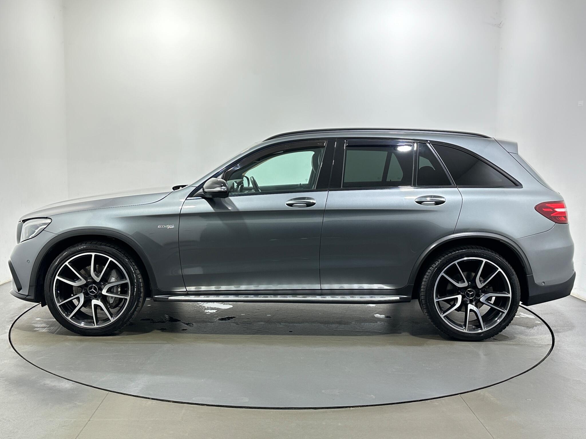 Mercedes-Benz GLC view 5