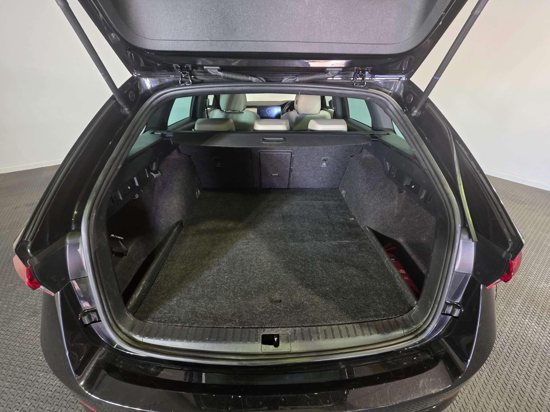 Skoda Octavia view 38