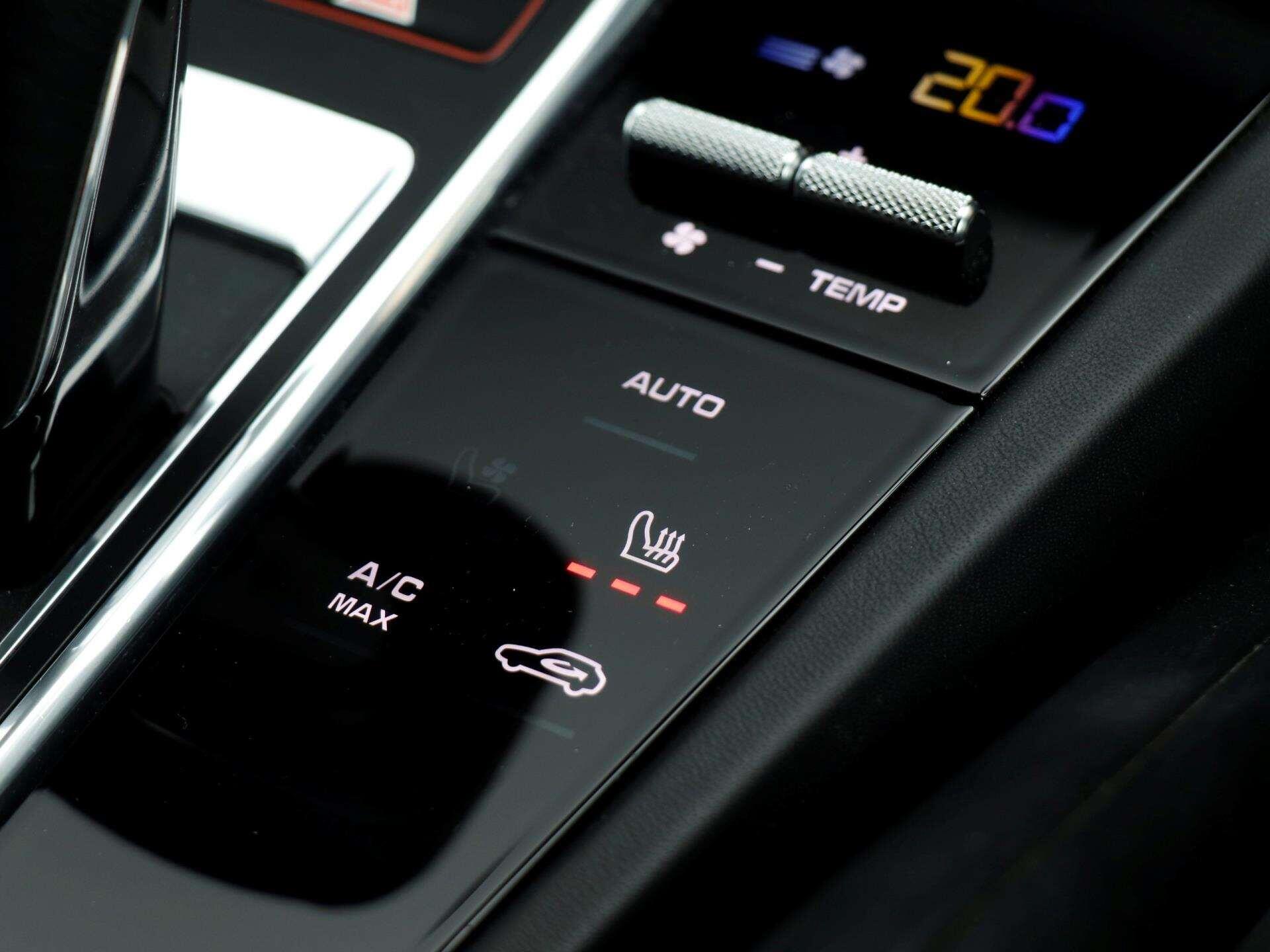 Porsche Cayenne view 18
