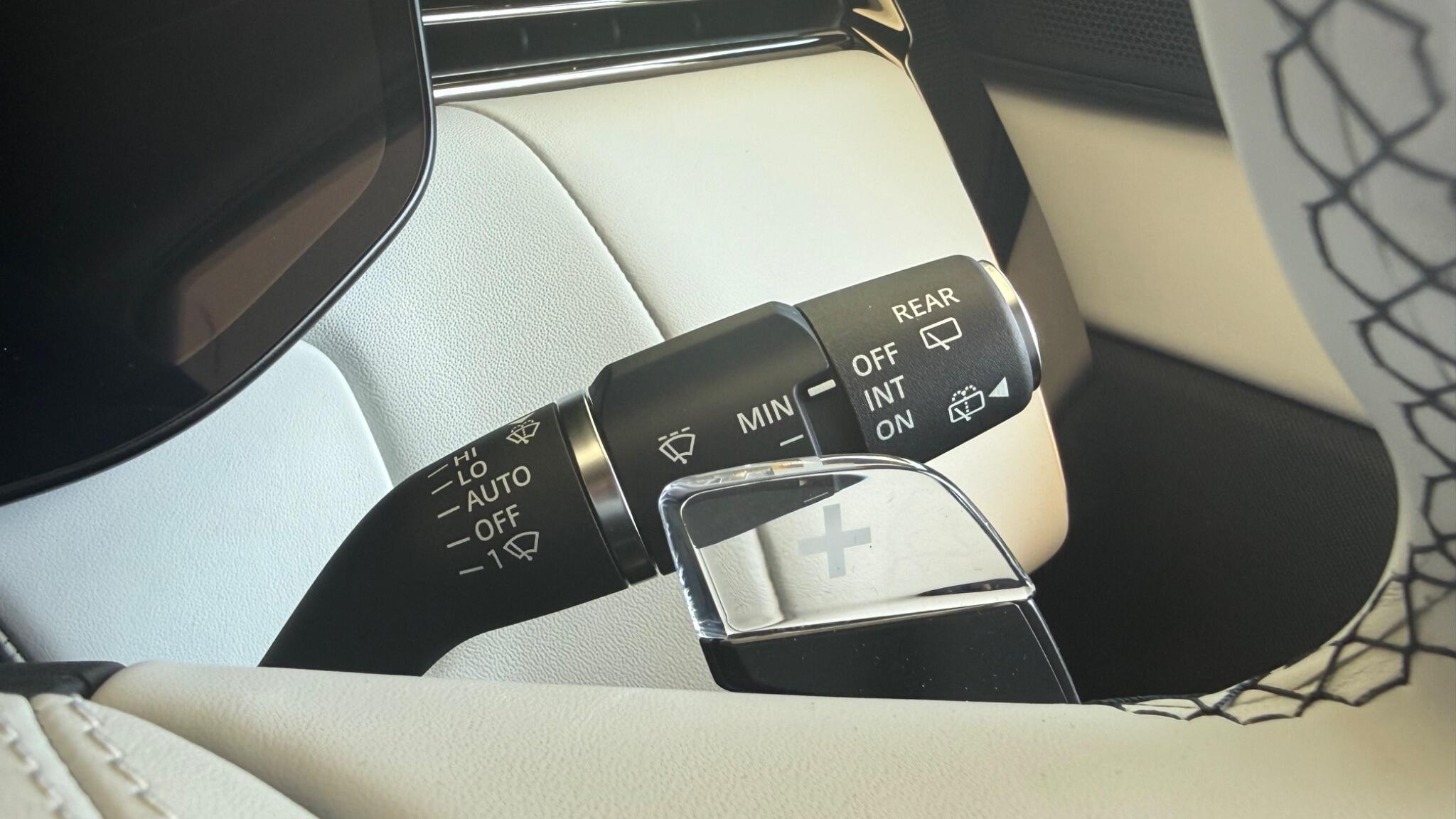 Land Rover Range Rover Sport view 24