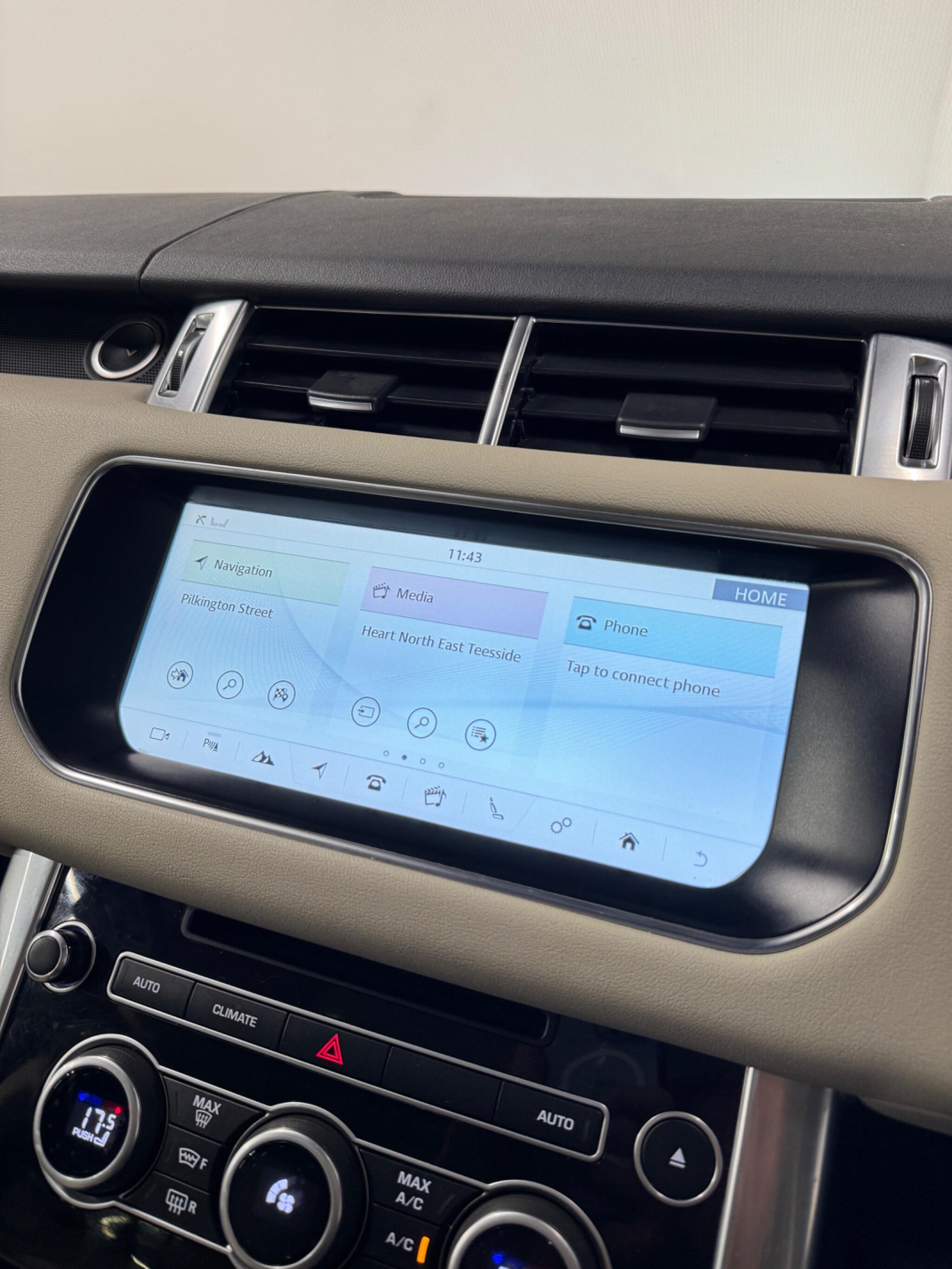 Land Rover Range Rover Sport view 23