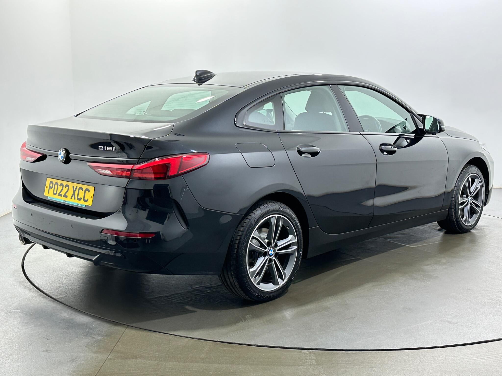 BMW 2 Series view 8