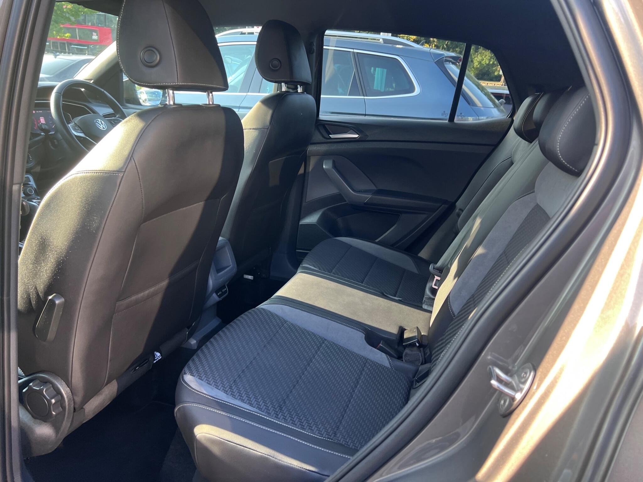 Volkswagen T-Cross view 34