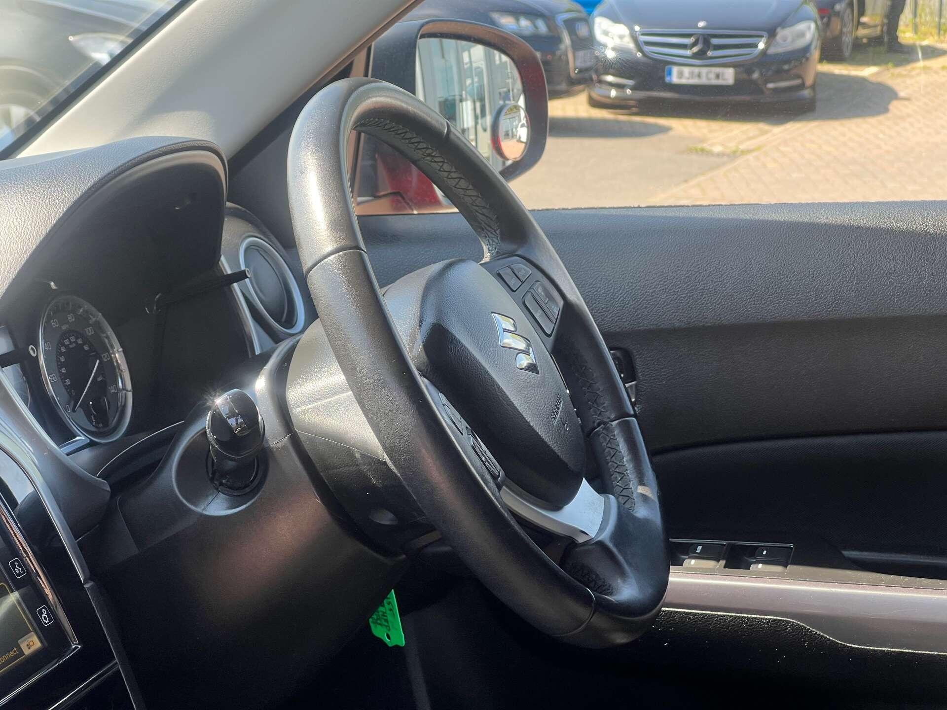 Suzuki Vitara view 46