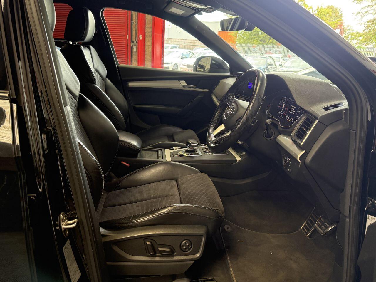 Audi Q5 view 31
