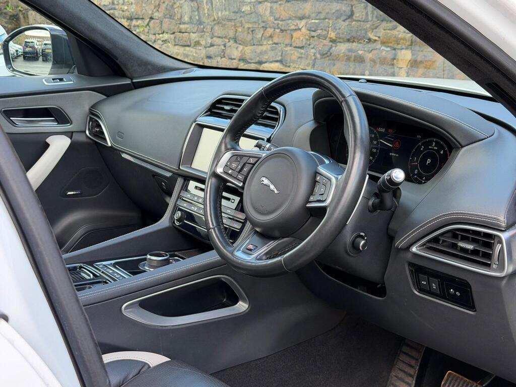 Jaguar F-Pace view 13