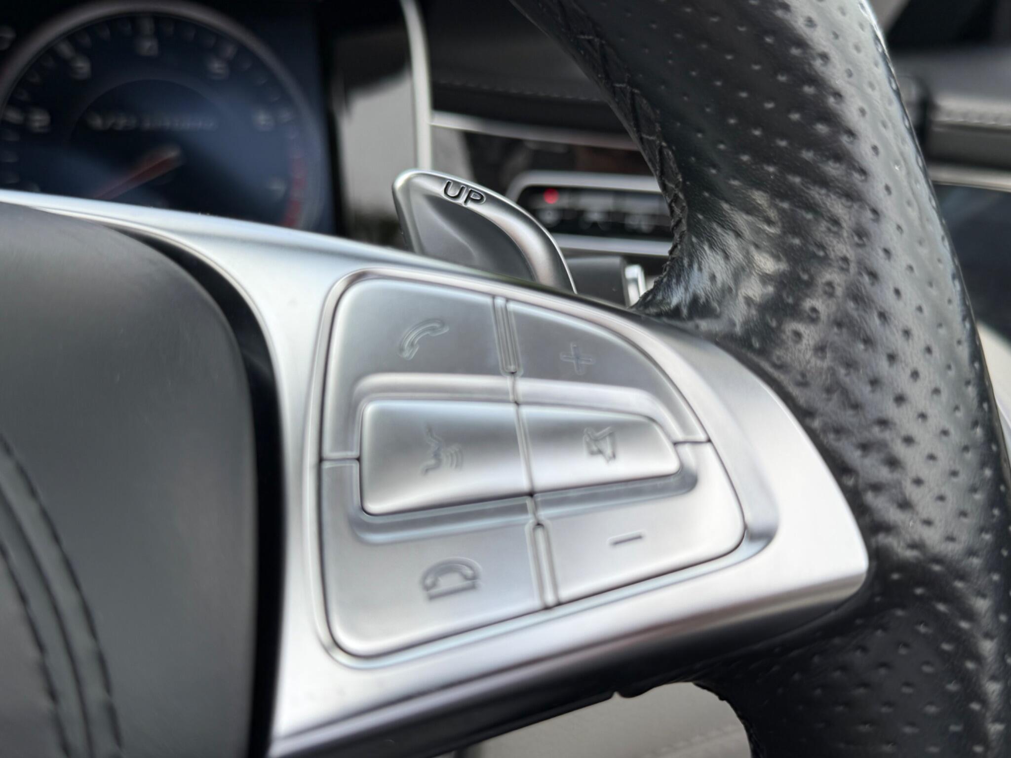 Mercedes-Benz S Class view 27